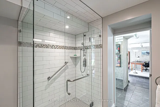 Additional property image - 4 Page Ave