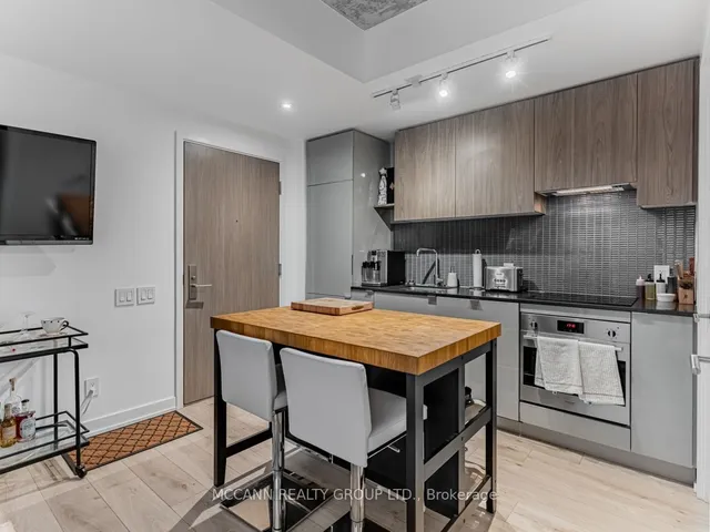 Additional property image - 161 Roehampton Ave Unit 332