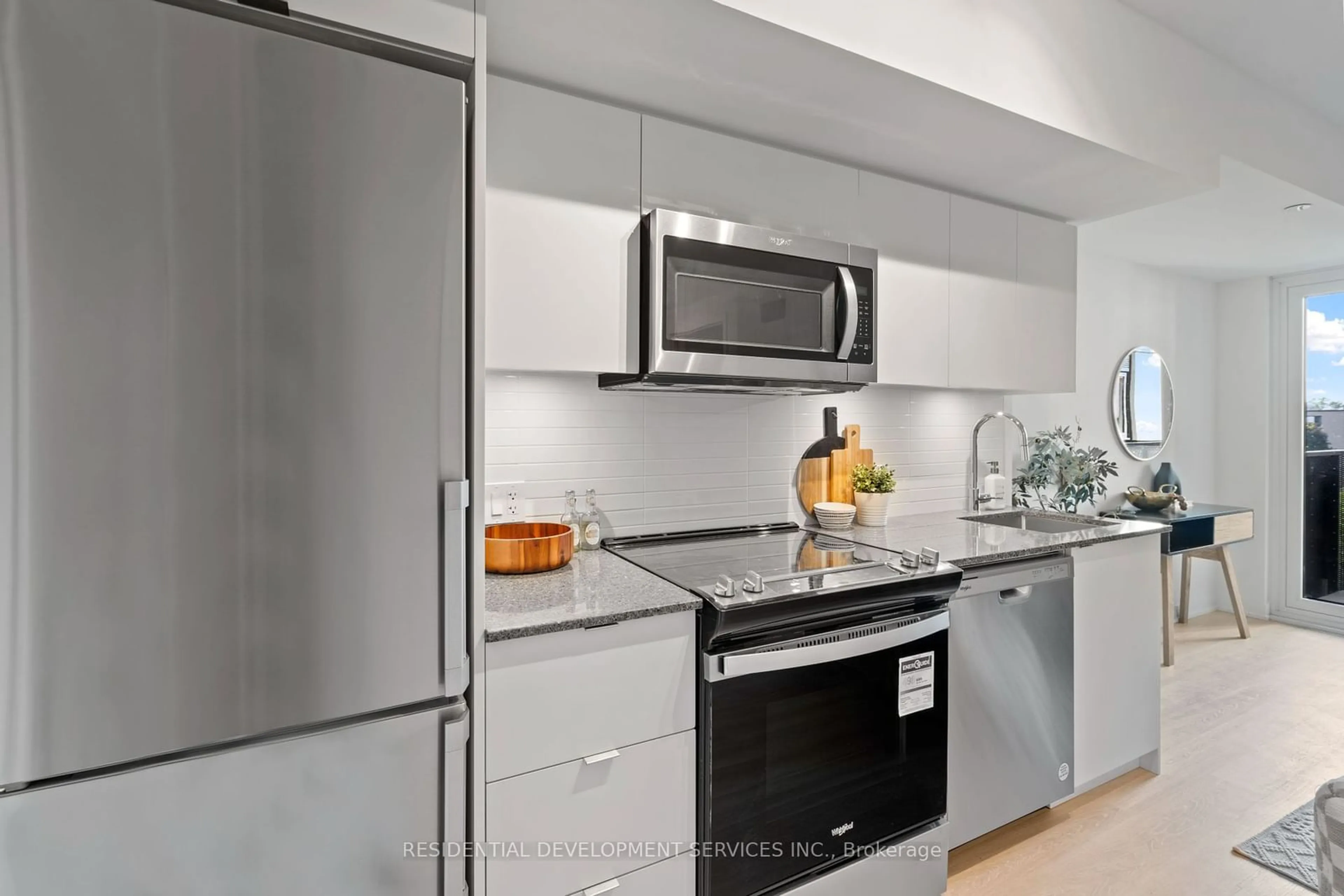 Contemporary kitchen for 500 Wilson Ave #413, Toronto Ontario M3H 5Y9