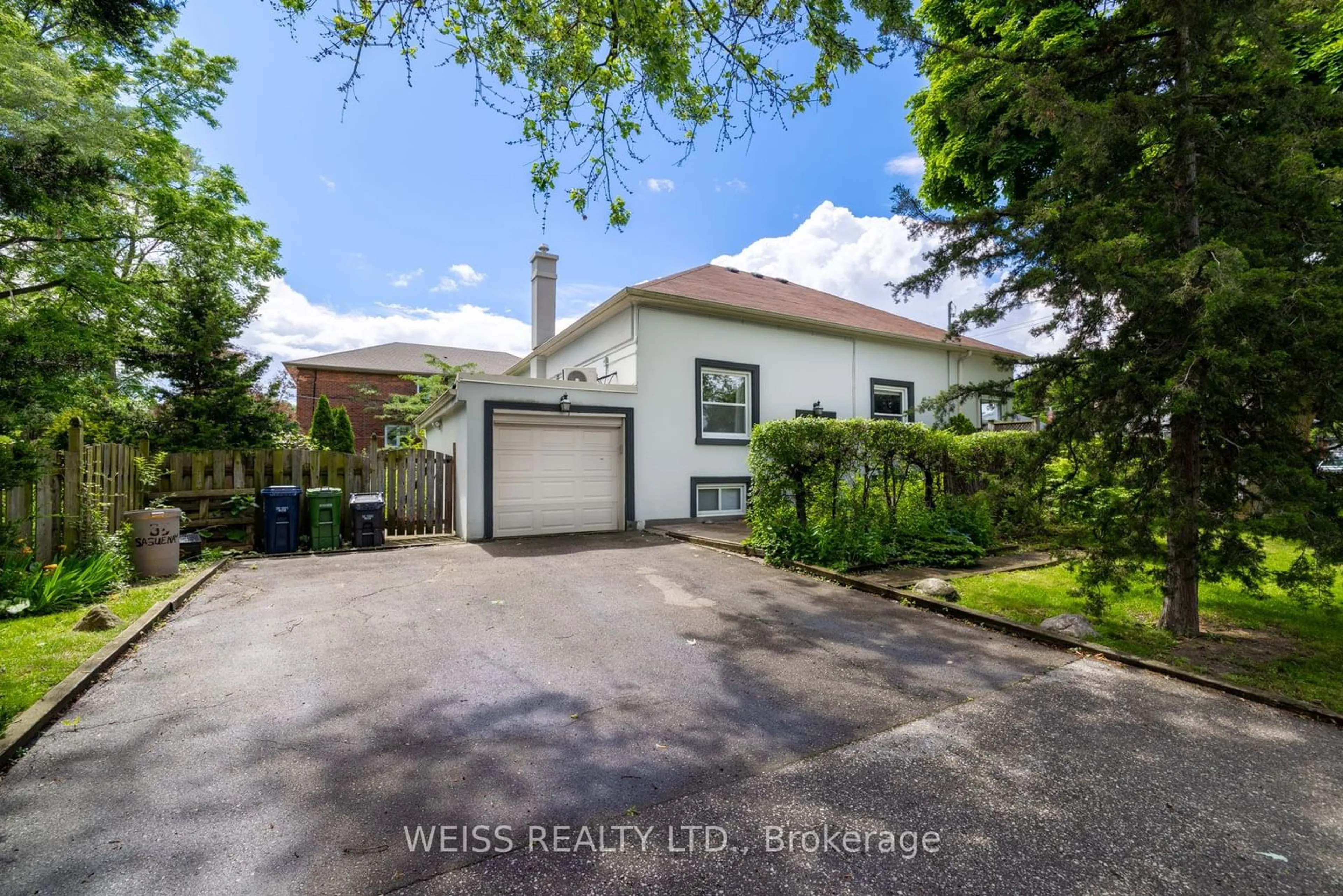 Frontside or backside of a home for 58 Saguenay Ave, Toronto Ontario M5M 1B9