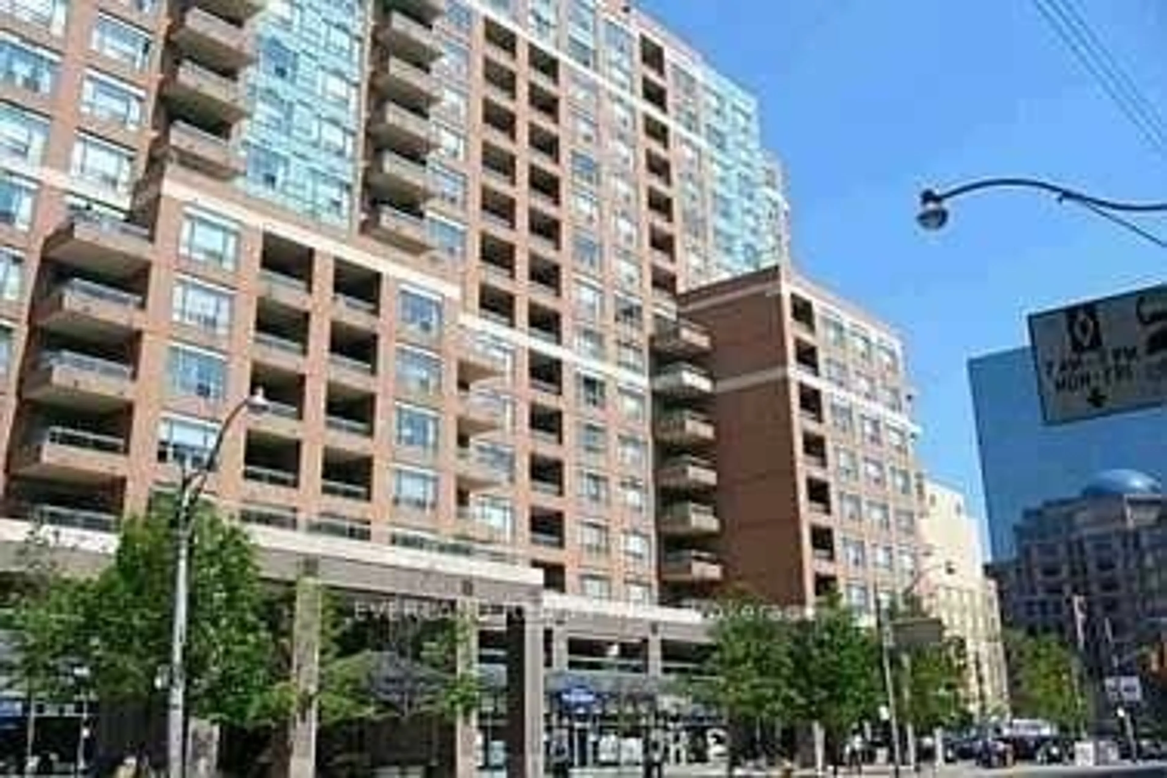 A pic from exterior of the house or condo for 887 Bay St ##708, Toronto Ontario M5S 3K4