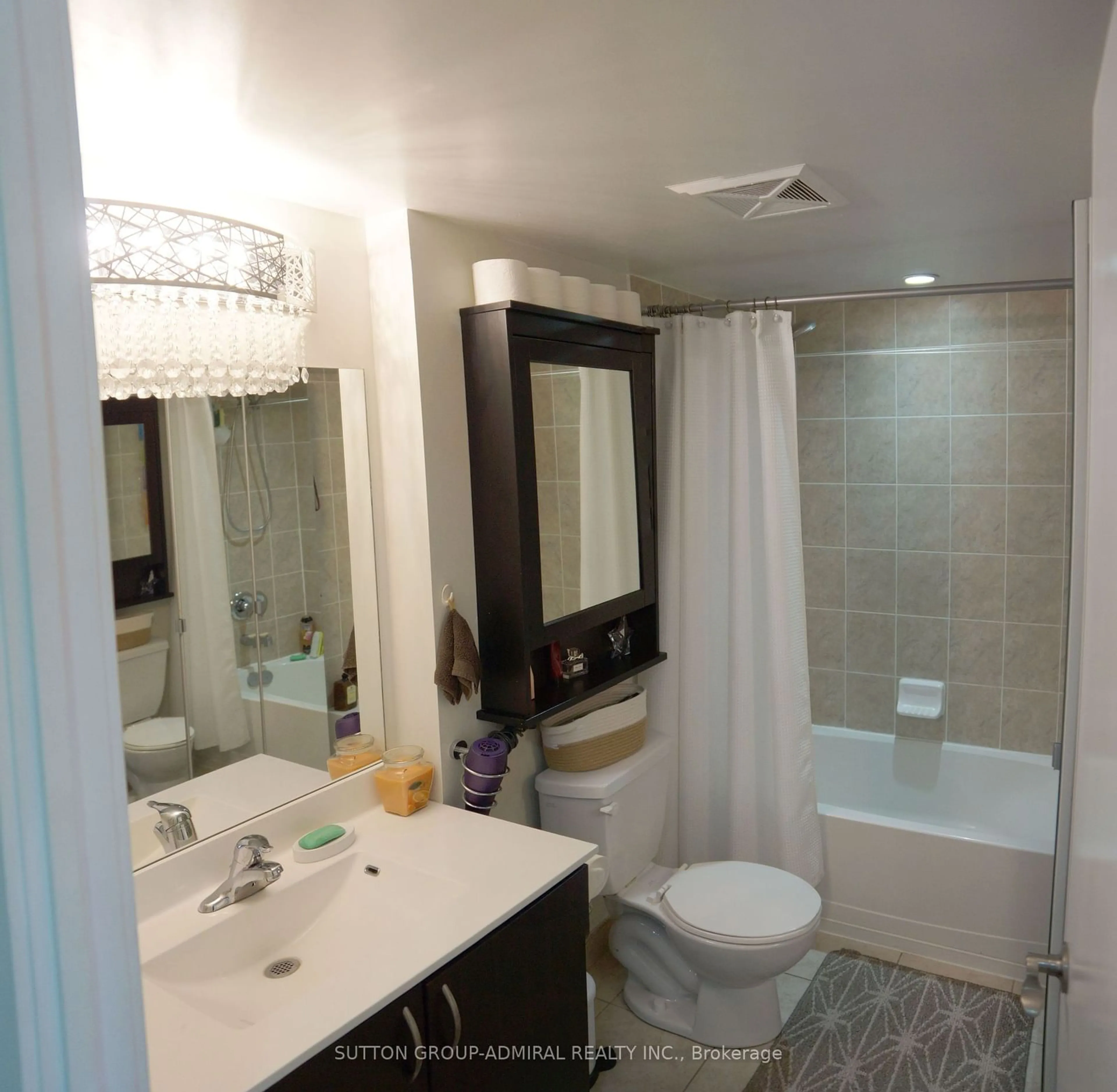 Bathroom for 801 Sheppard Ave #302, Toronto Ontario M3H 2T3