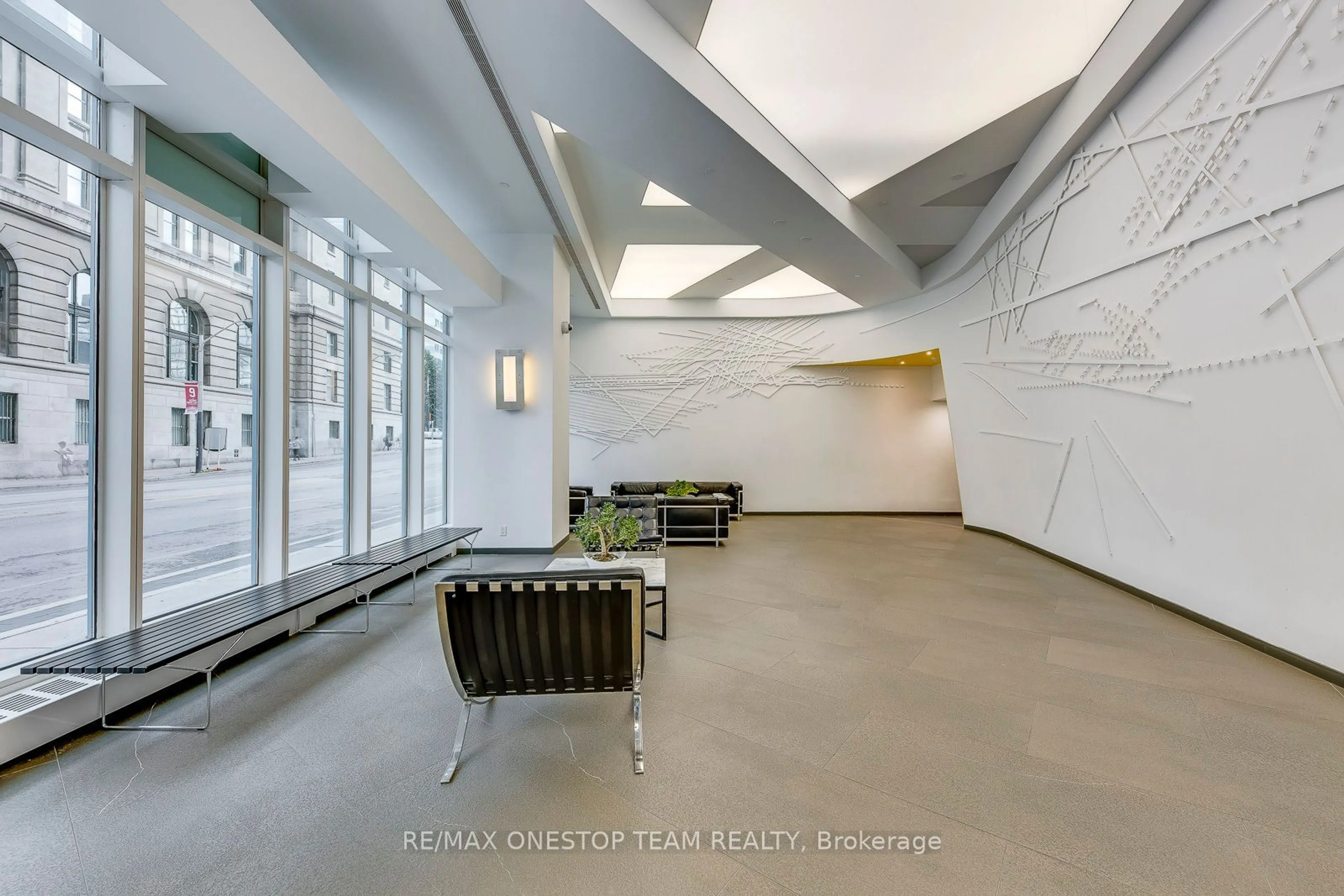 Indoor lobby for 8 The Esplanade #3703, Toronto Ontario M5E 0A6