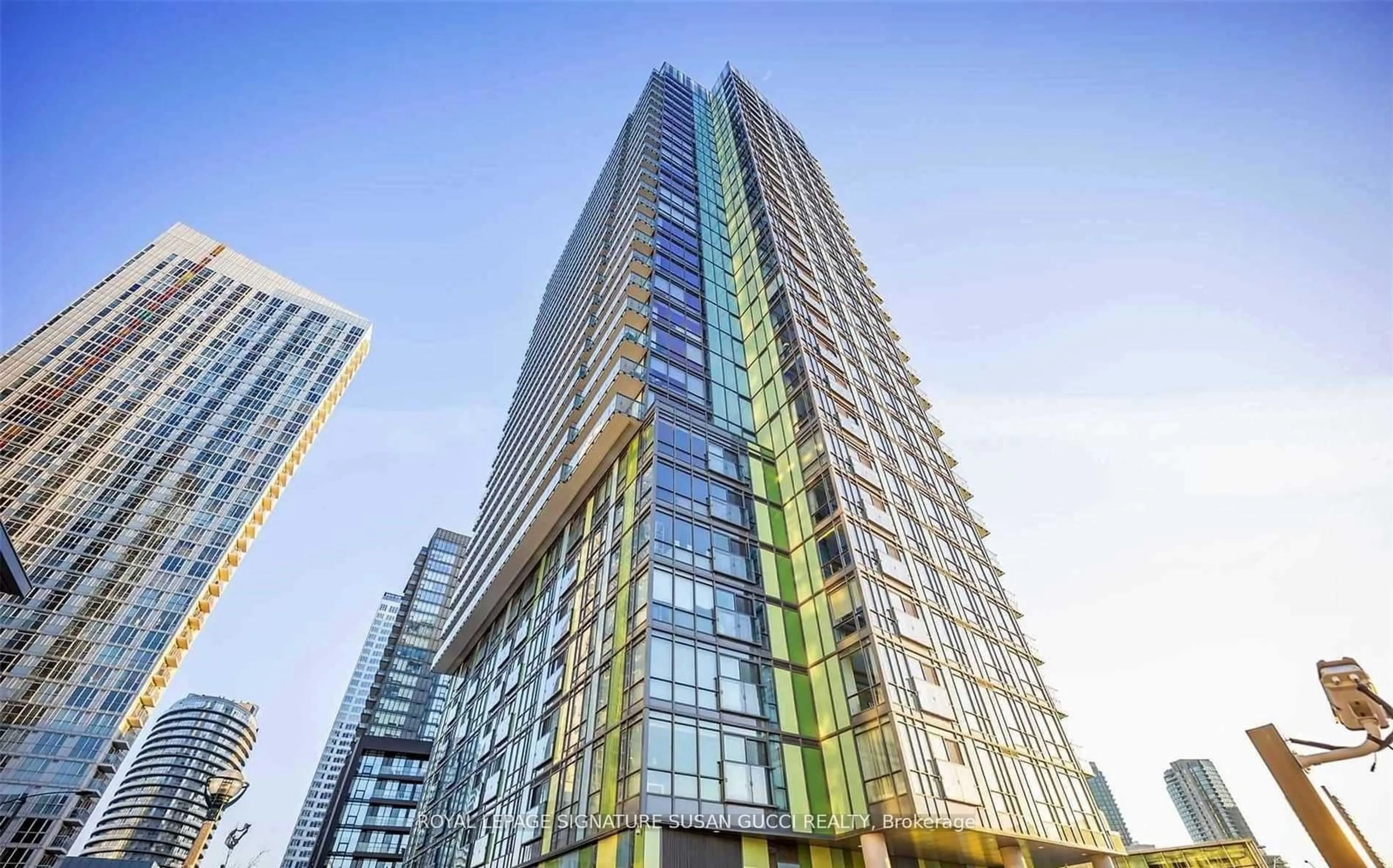 A pic from exterior of the house or condo for 170 Fort York Blvd #509, Toronto Ontario M5V 0E6