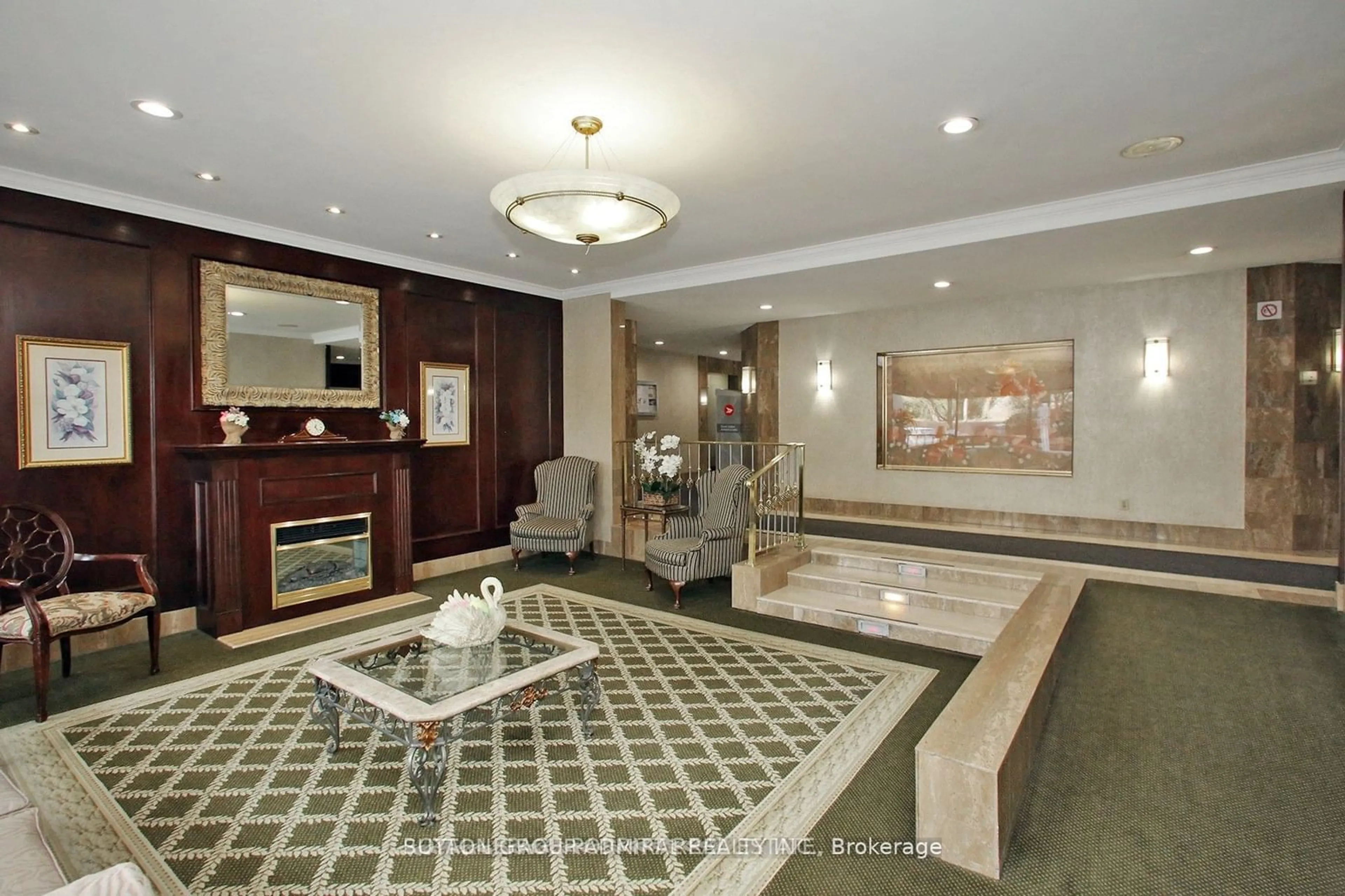Indoor lobby for 131 TORRESDALE Ave #1102, Toronto Ontario M2R 3T1