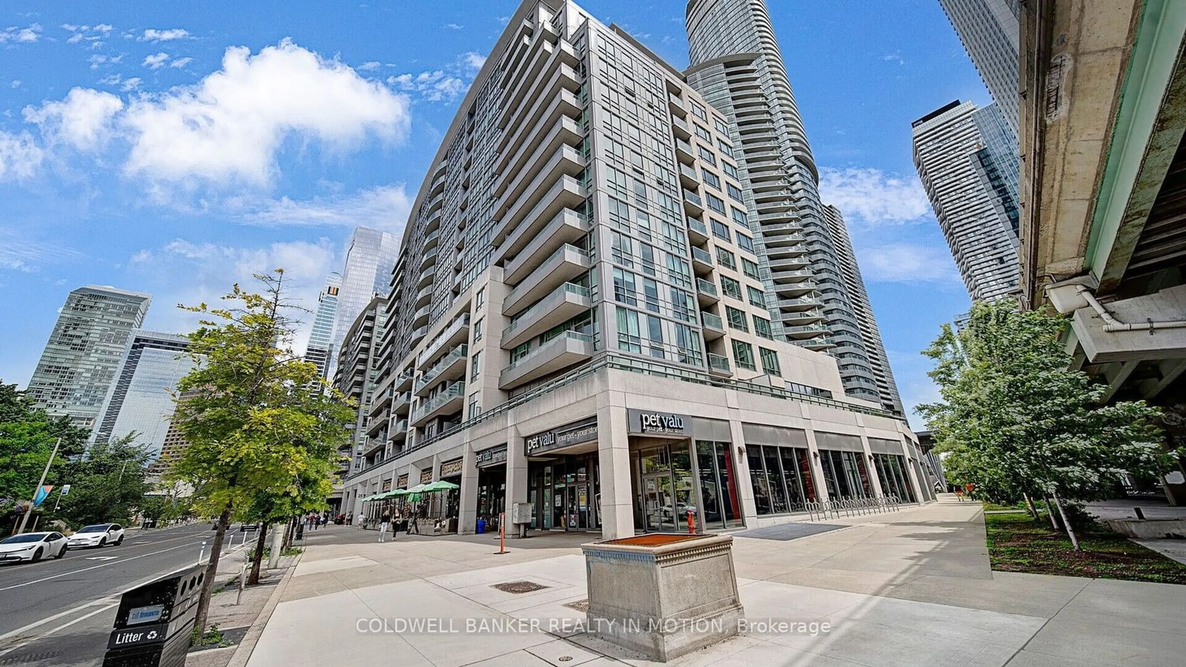 A pic from exterior of the house or condo for 25 Lower Simcoe St #918, Toronto Ontario M5J 3A1