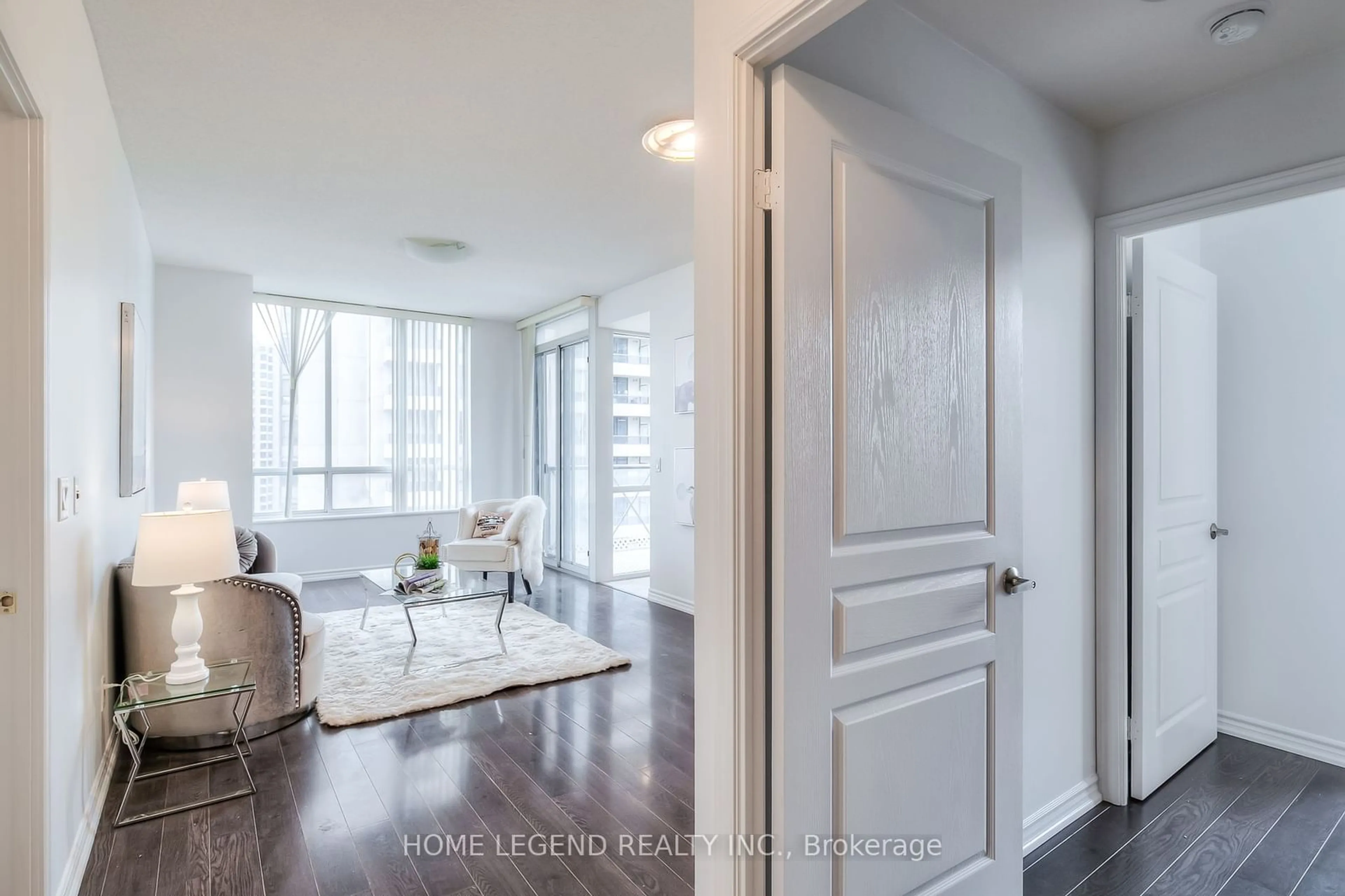 Indoor entryway for 28 Byng Ave #1108, Toronto Ontario M2N 7H4