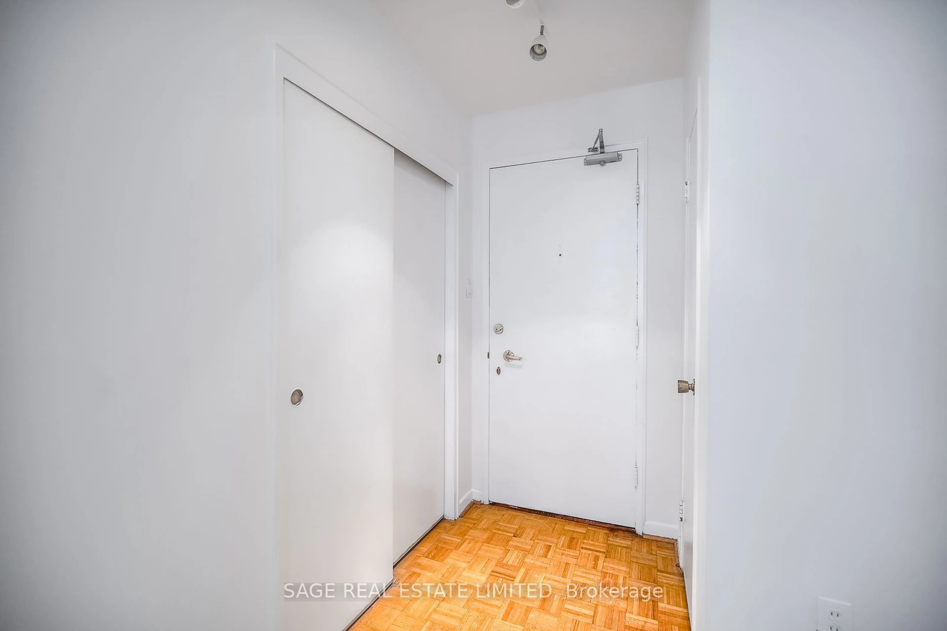 A pic of a room, not visible floor for 575 Avenue Rd #704, Toronto Ontario M4V 2K2