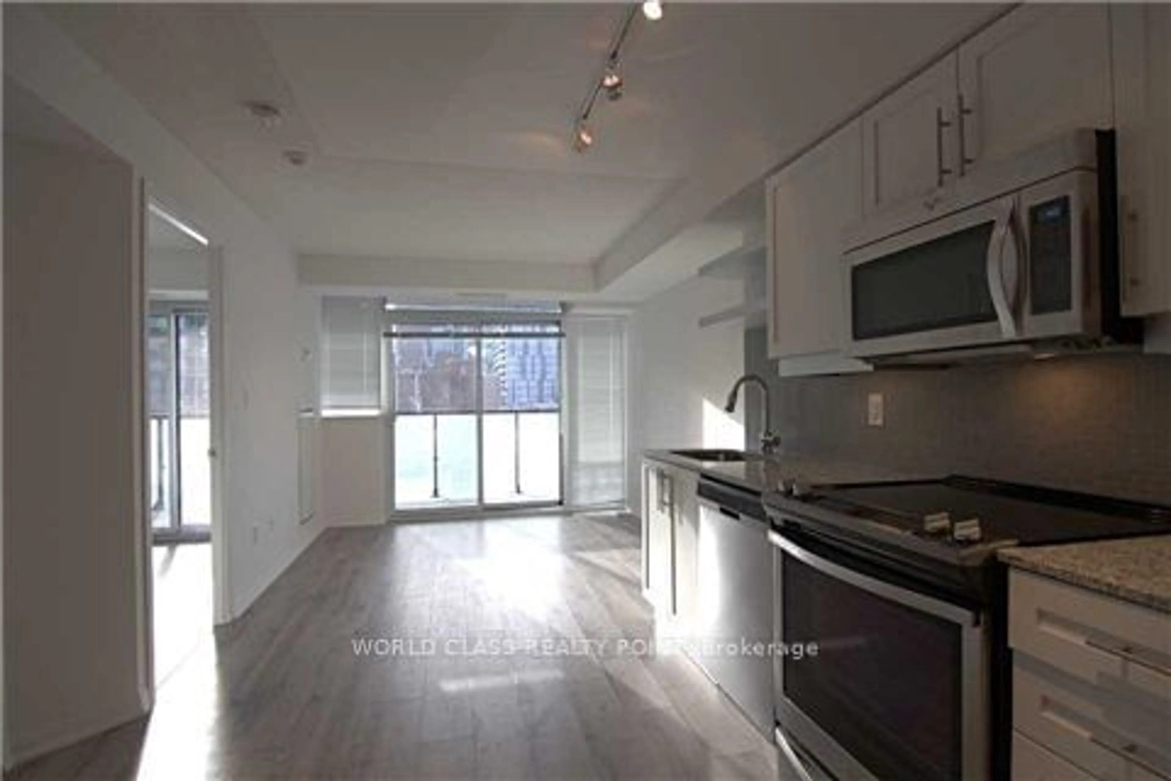 Kitchen for 400 Adelaide St #1107, Toronto Ontario M5A 4S3