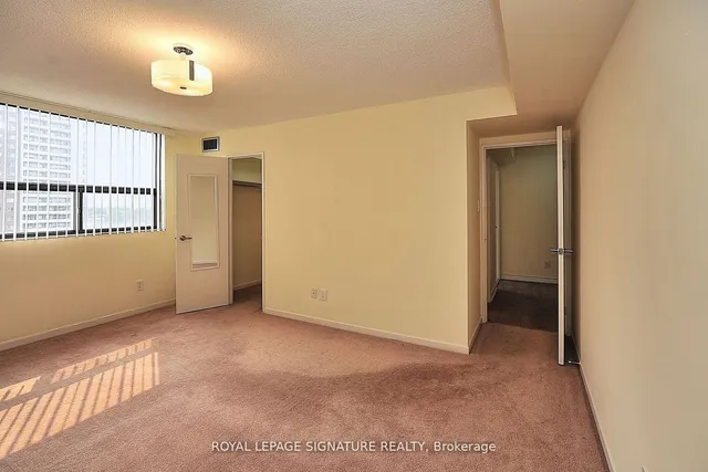 Additional property image - 10 Tangreen Crt Unit 702