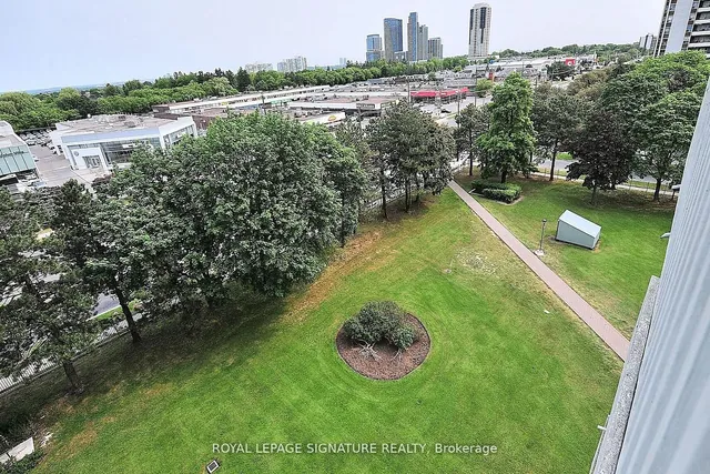 Additional property image - 10 Tangreen Crt Unit 702