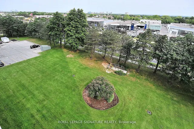 Additional property image - 10 Tangreen Crt Unit 702