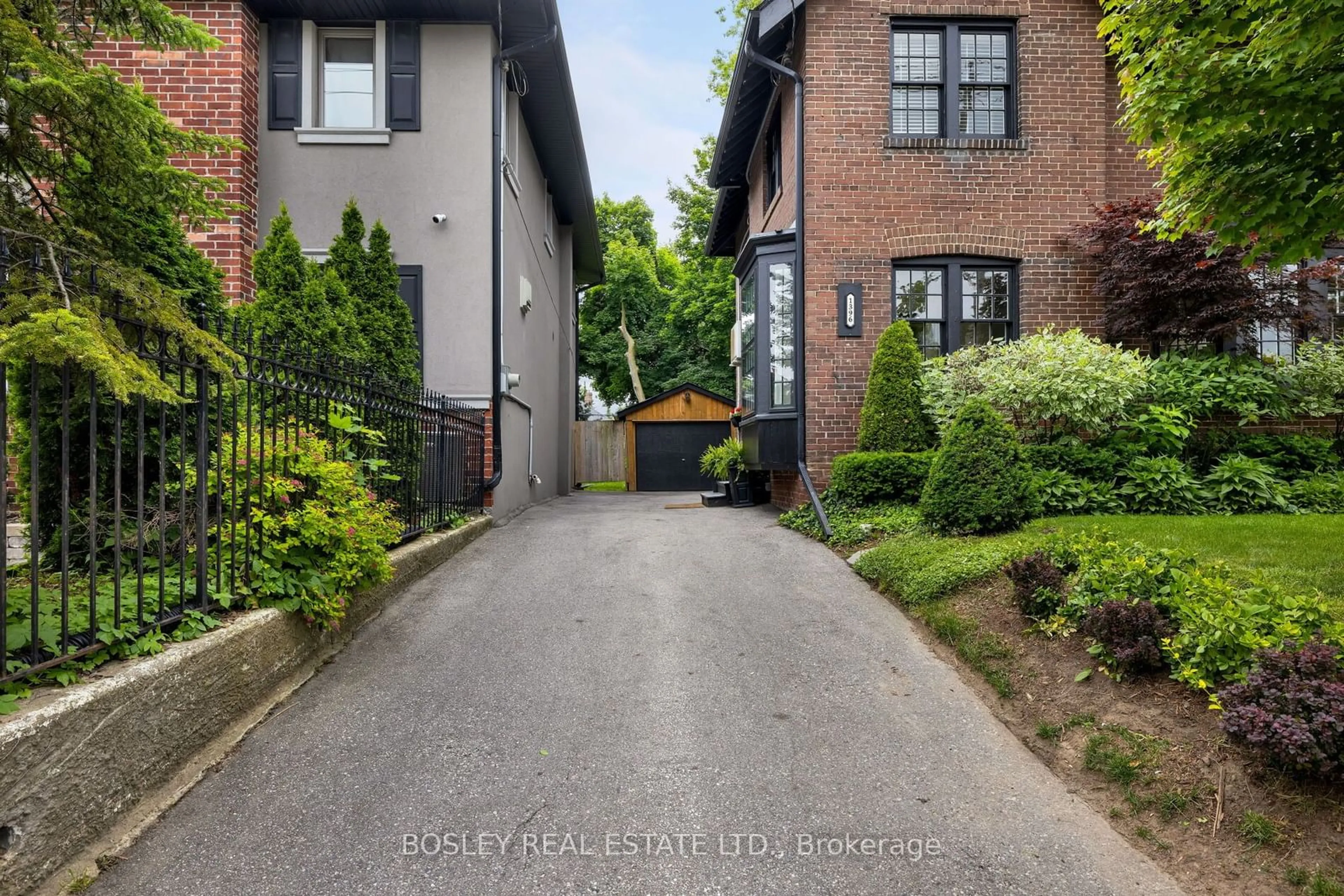 Street view for 1396 Mount Pleasant Rd, Toronto Ontario M4W 2T8