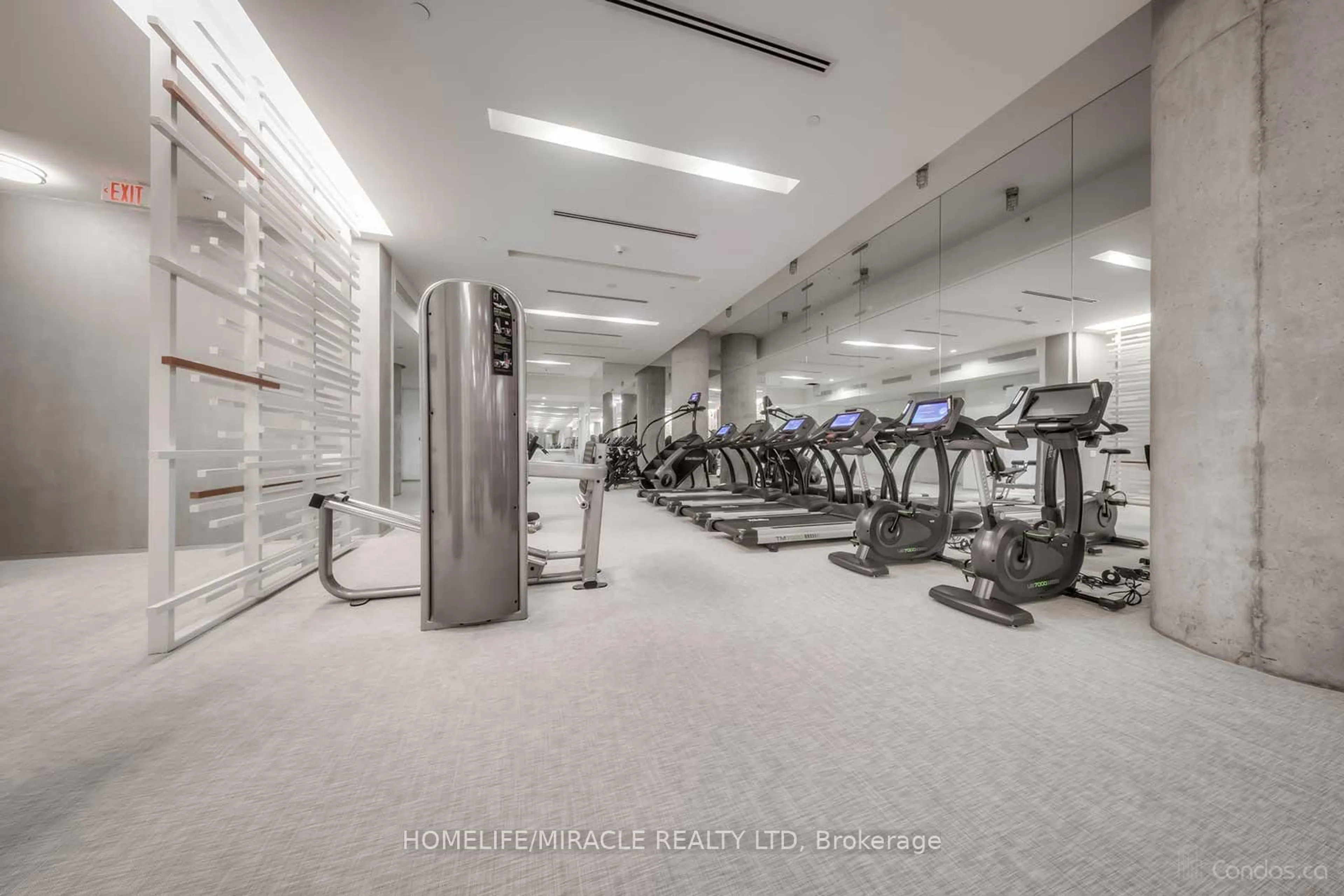 Gym or fitness room for 15 Grenville St #3905, Toronto Ontario M4Y 0B9