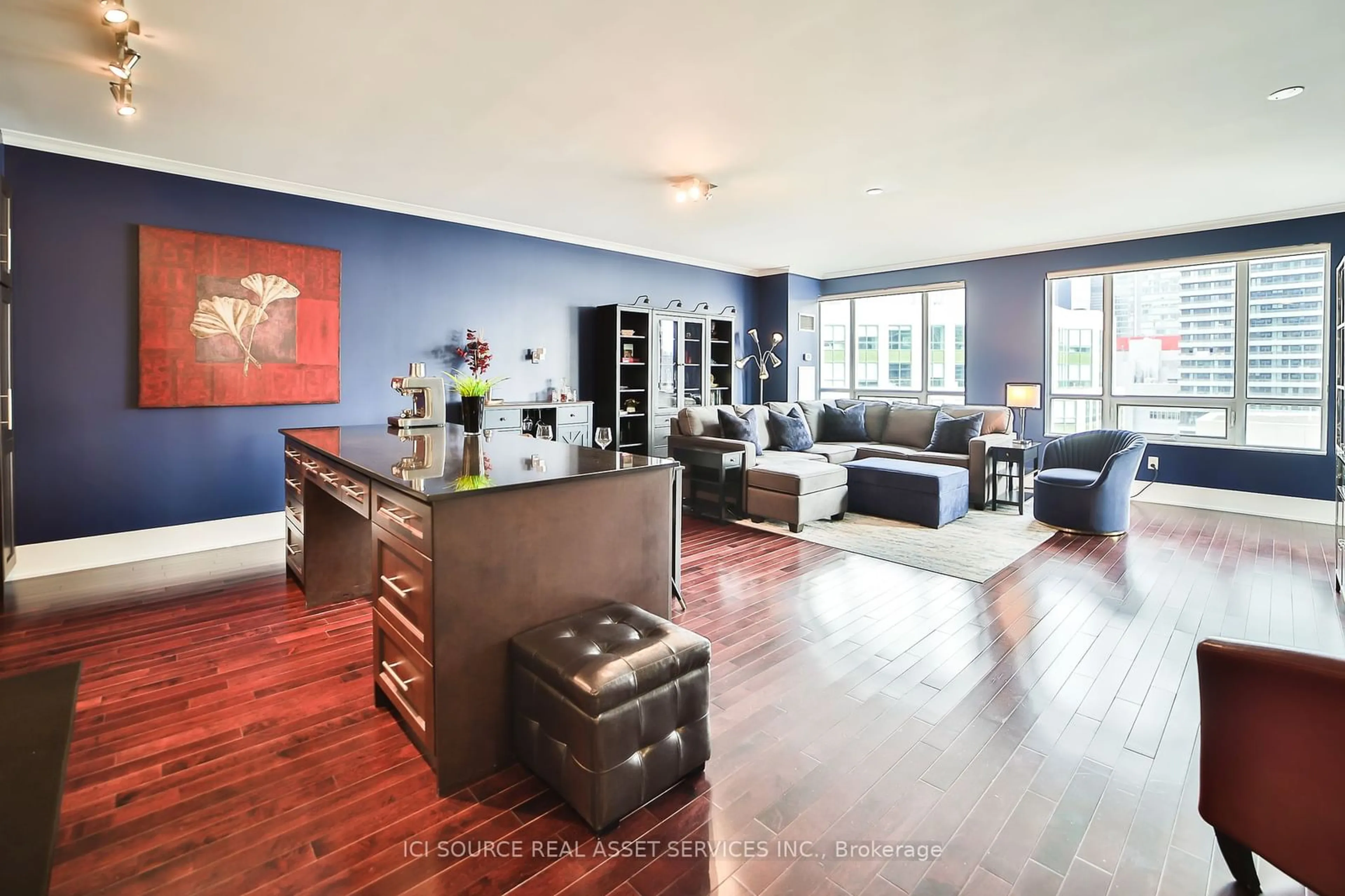 Living room for 20 Blue Jays Way #2104, Toronto Ontario M5V 3W6