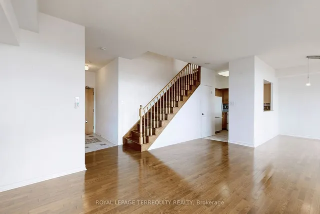 Additional property image - 39 Parliament St Unit PH1