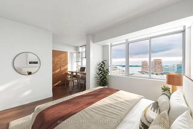 Additional property image - 39 Parliament St Unit PH1