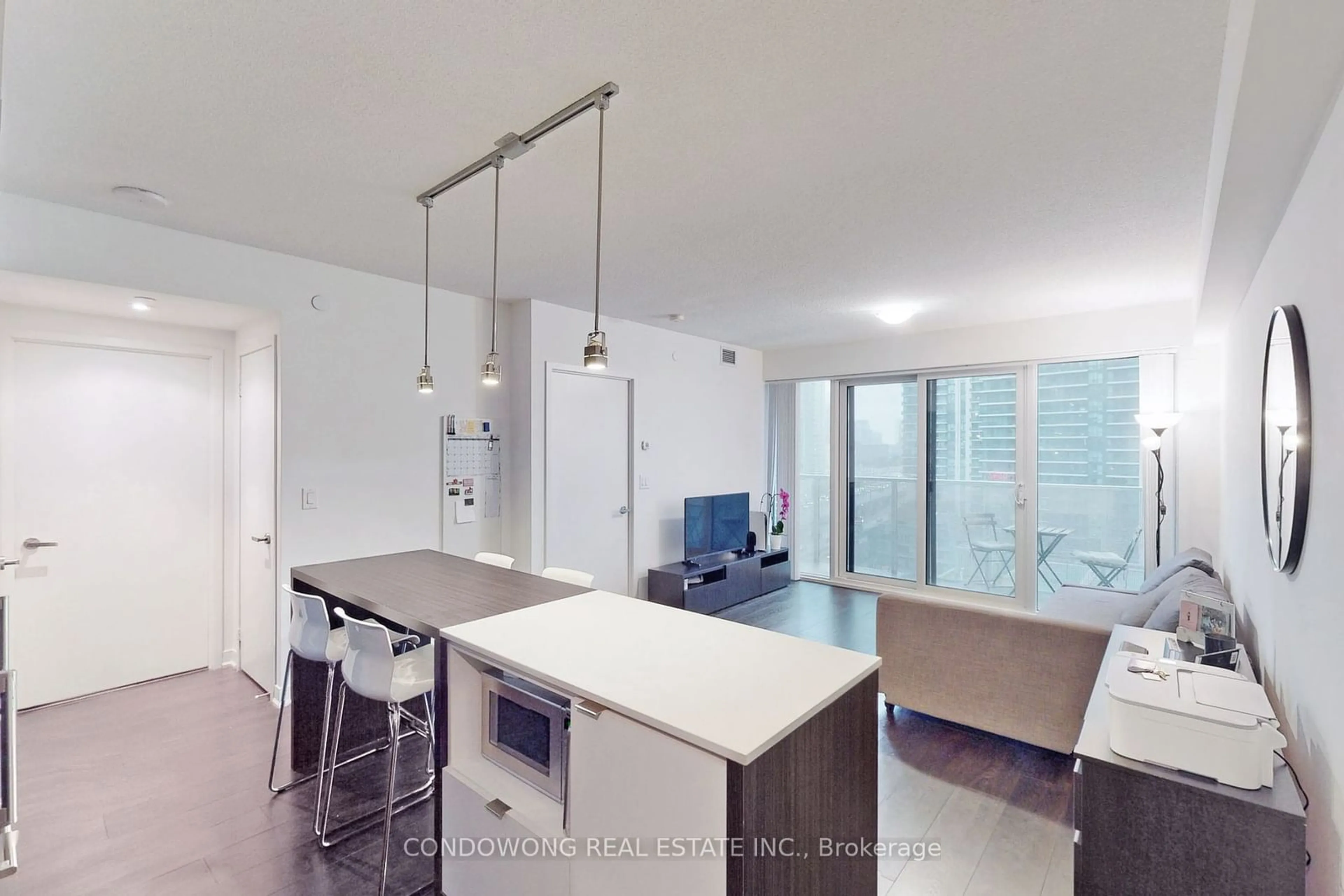 Other indoor space for 88 Harbour St #1006, Toronto Ontario M5J 0B5