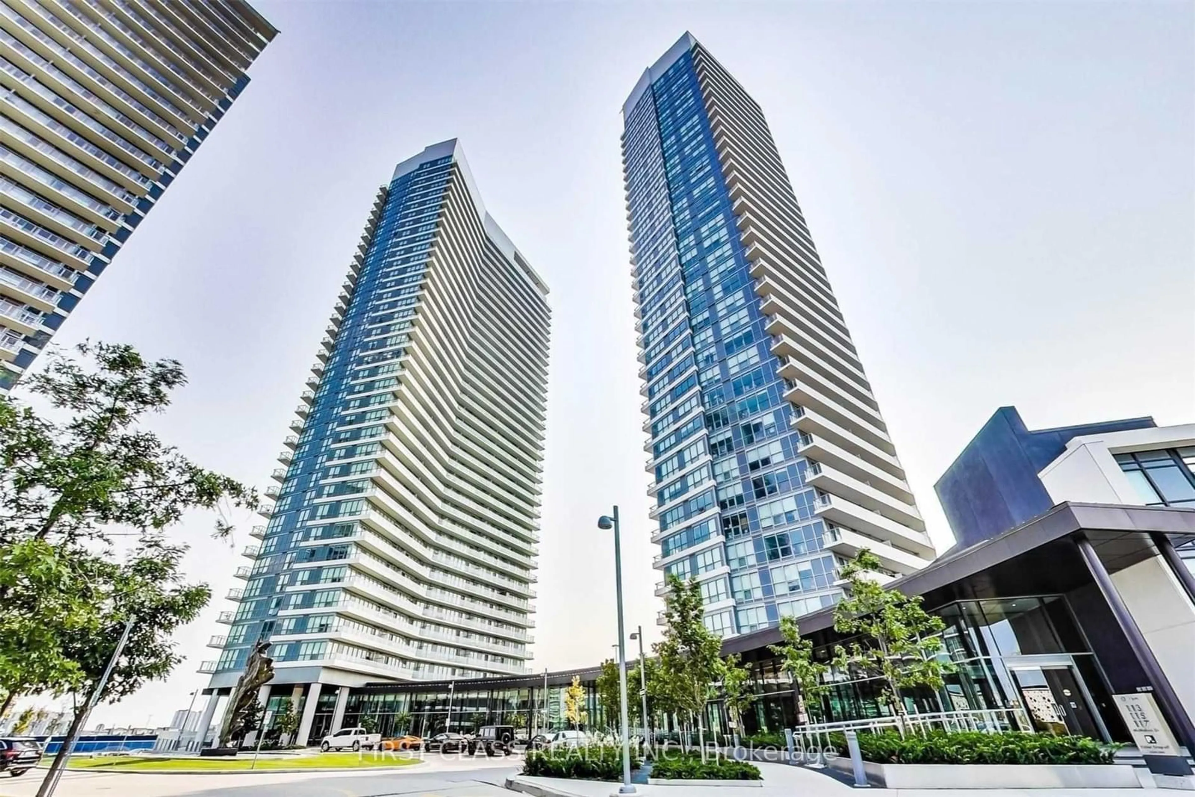 A pic from exterior of the house or condo for 115 MCMAHON Dr #1608, Toronto Ontario M2K 0E3