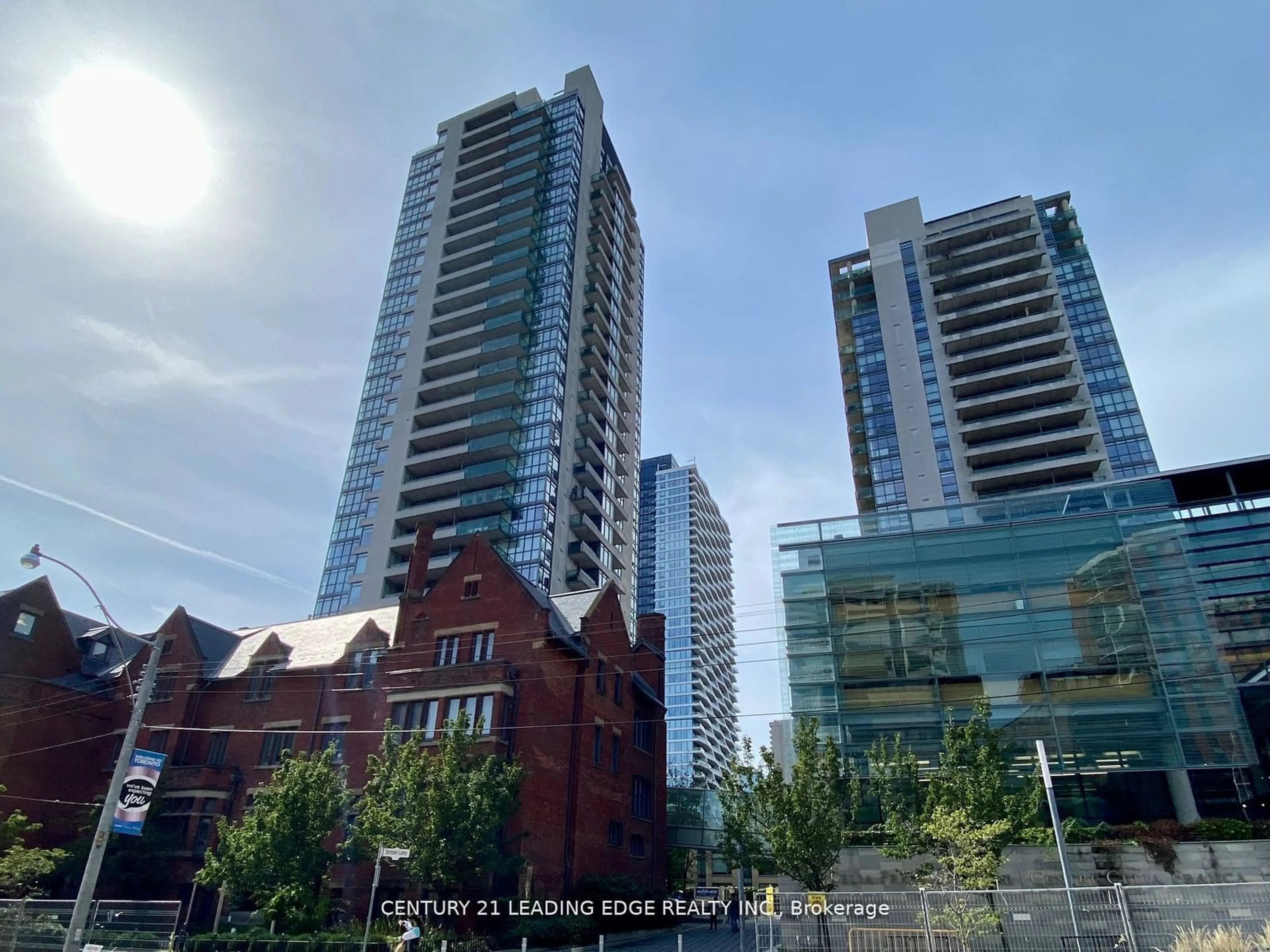 A pic from exterior of the house or condo for 281 MUTUAL St #2402, Toronto Ontario M4Y 3C4