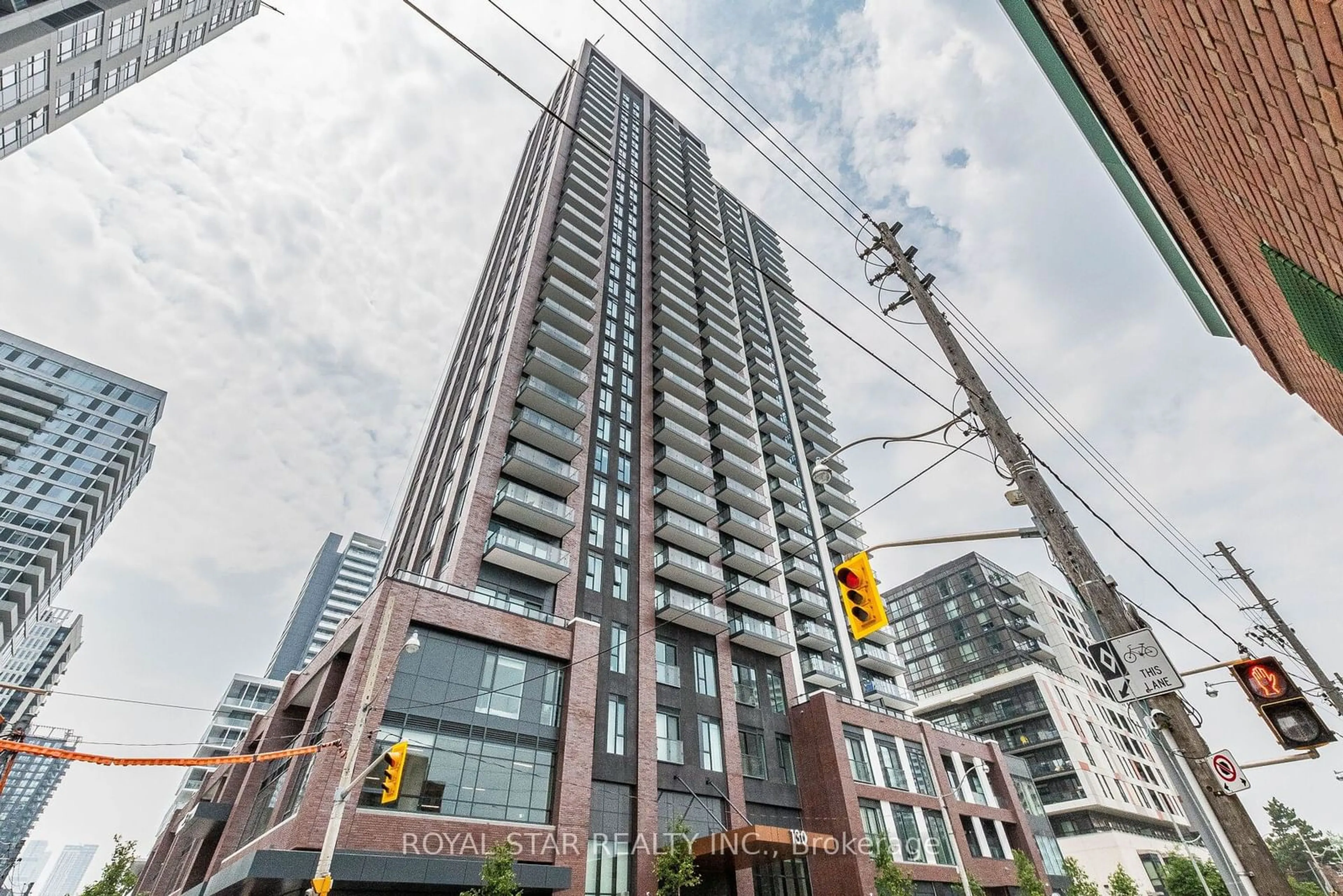 A pic from exterior of the house or condo for 130 River St #2110, Toronto Ontario M5V 3P7