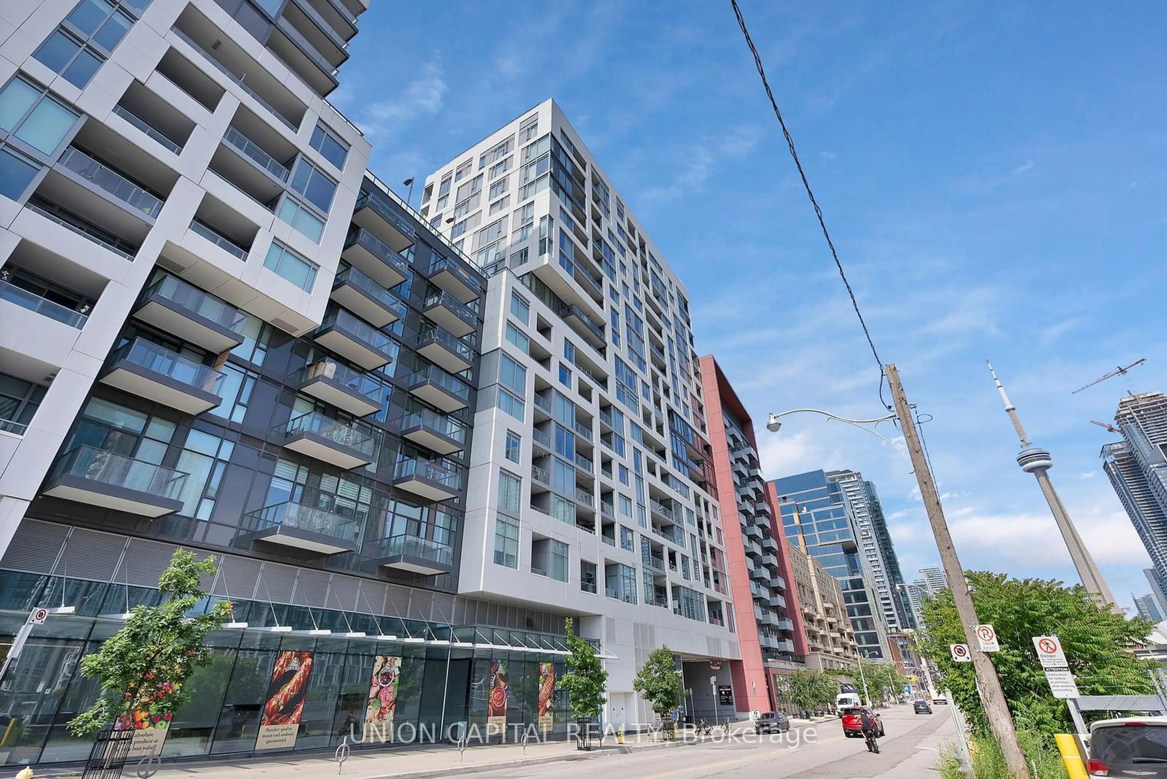 A pic from exterior of the house or condo for 576 Front St #329, Toronto Ontario M5V 1C1