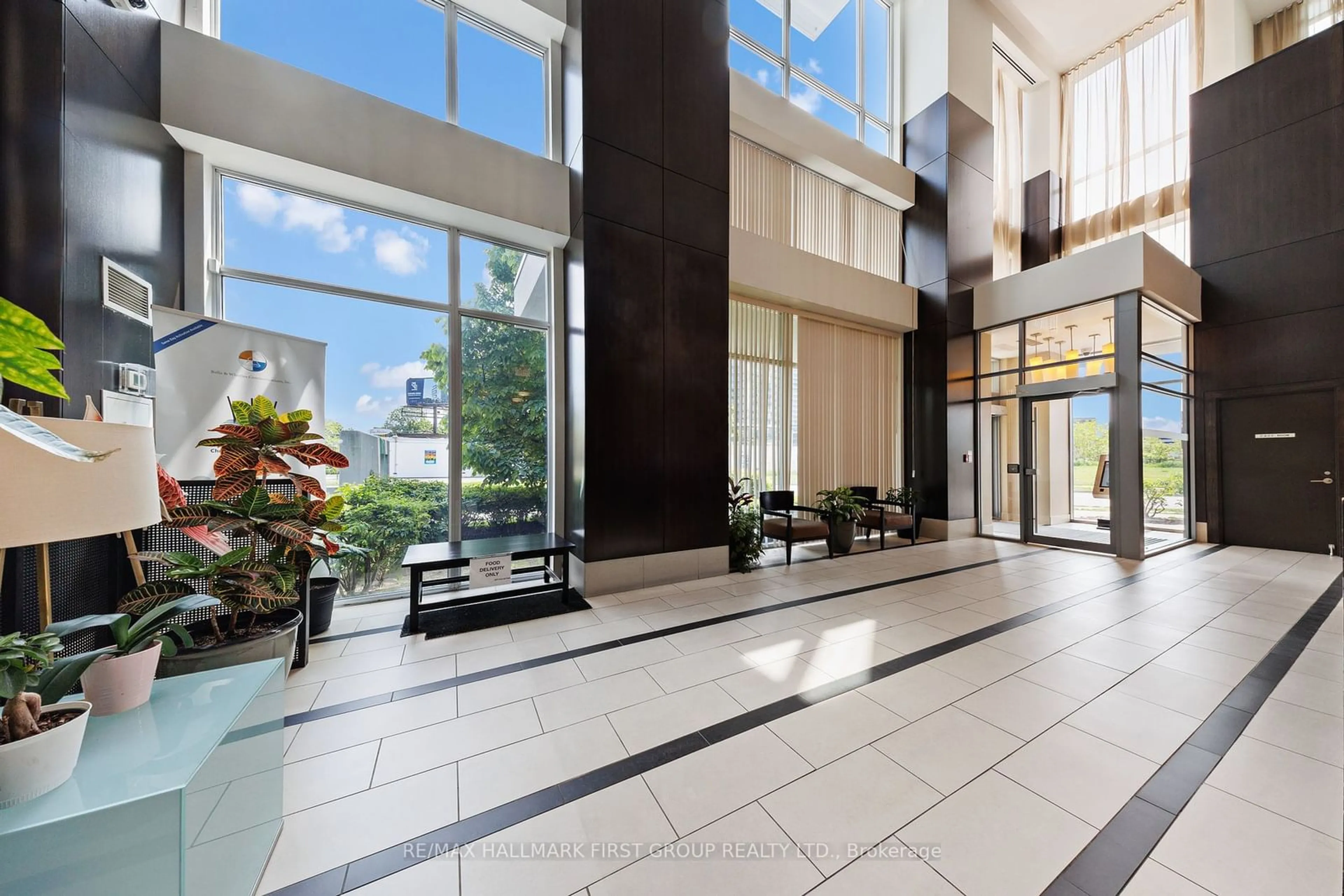 Indoor lobby for 30 Herons Hill Way #603, Toronto Ontario M2J 0A7