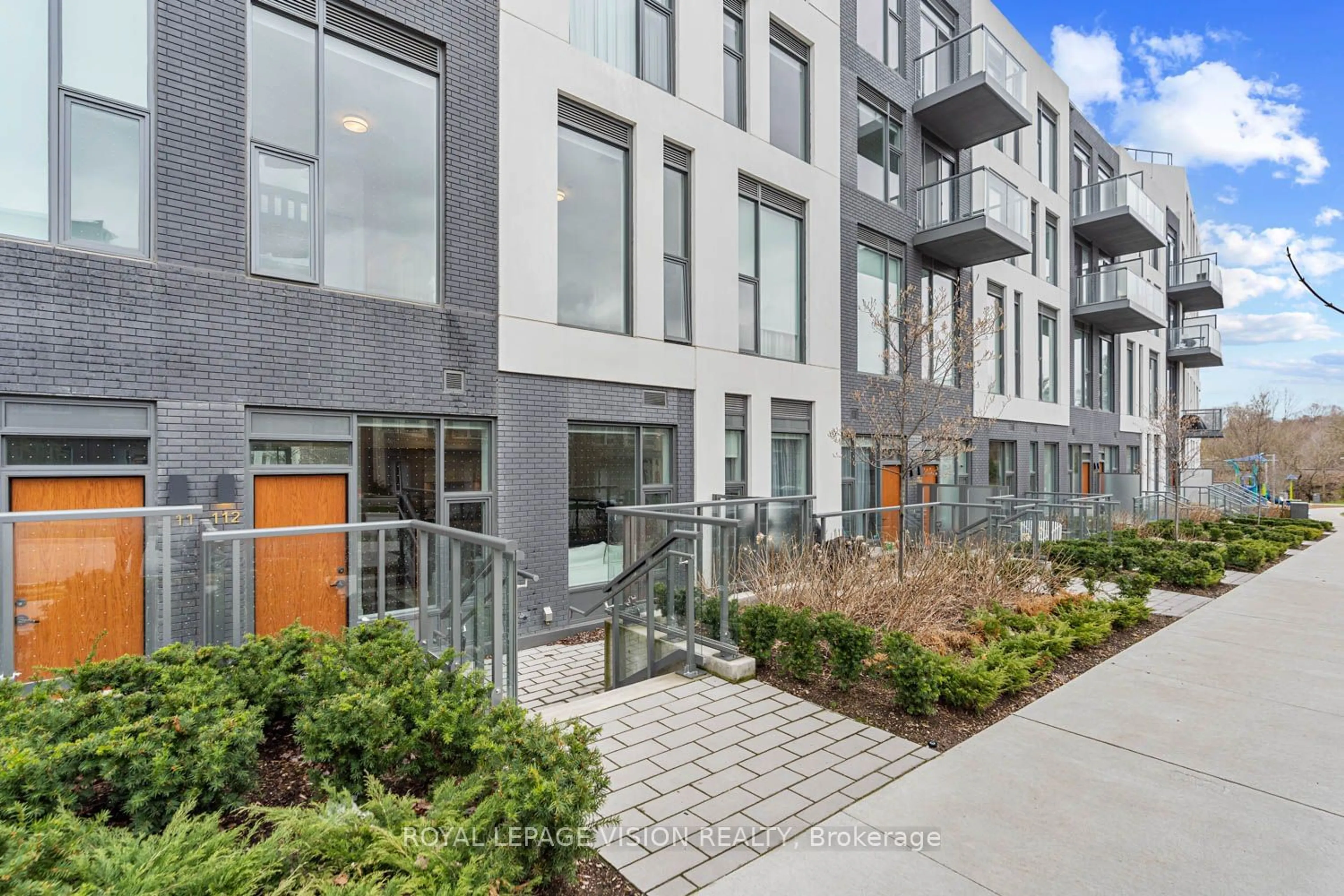 A pic from exterior of the house or condo for 25 Adra Grado Way #112, Toronto Ontario M2J 0H6