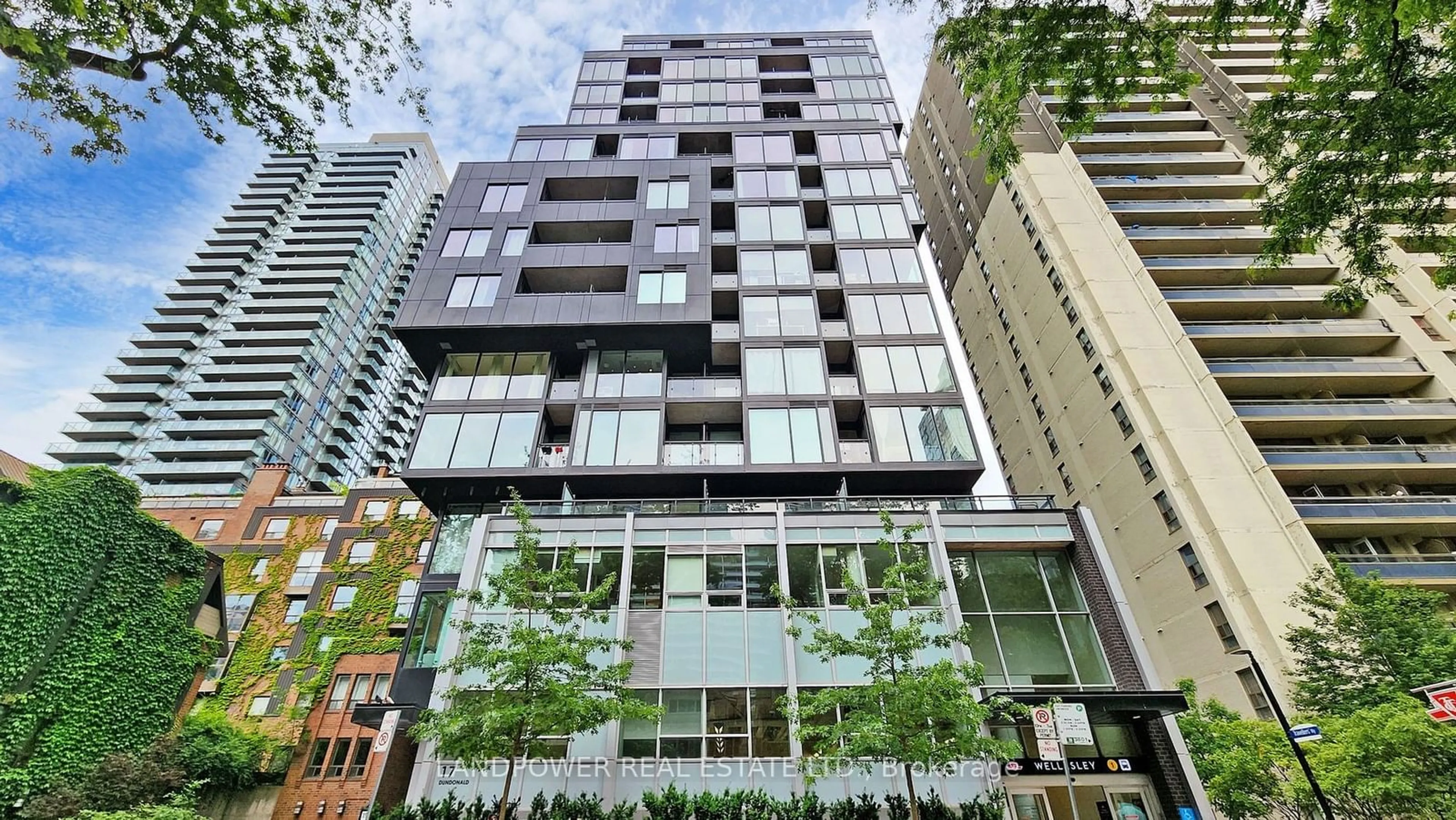 A pic from exterior of the house or condo for 17 Dundonald St #1501, Toronto Ontario M4Y 0E4