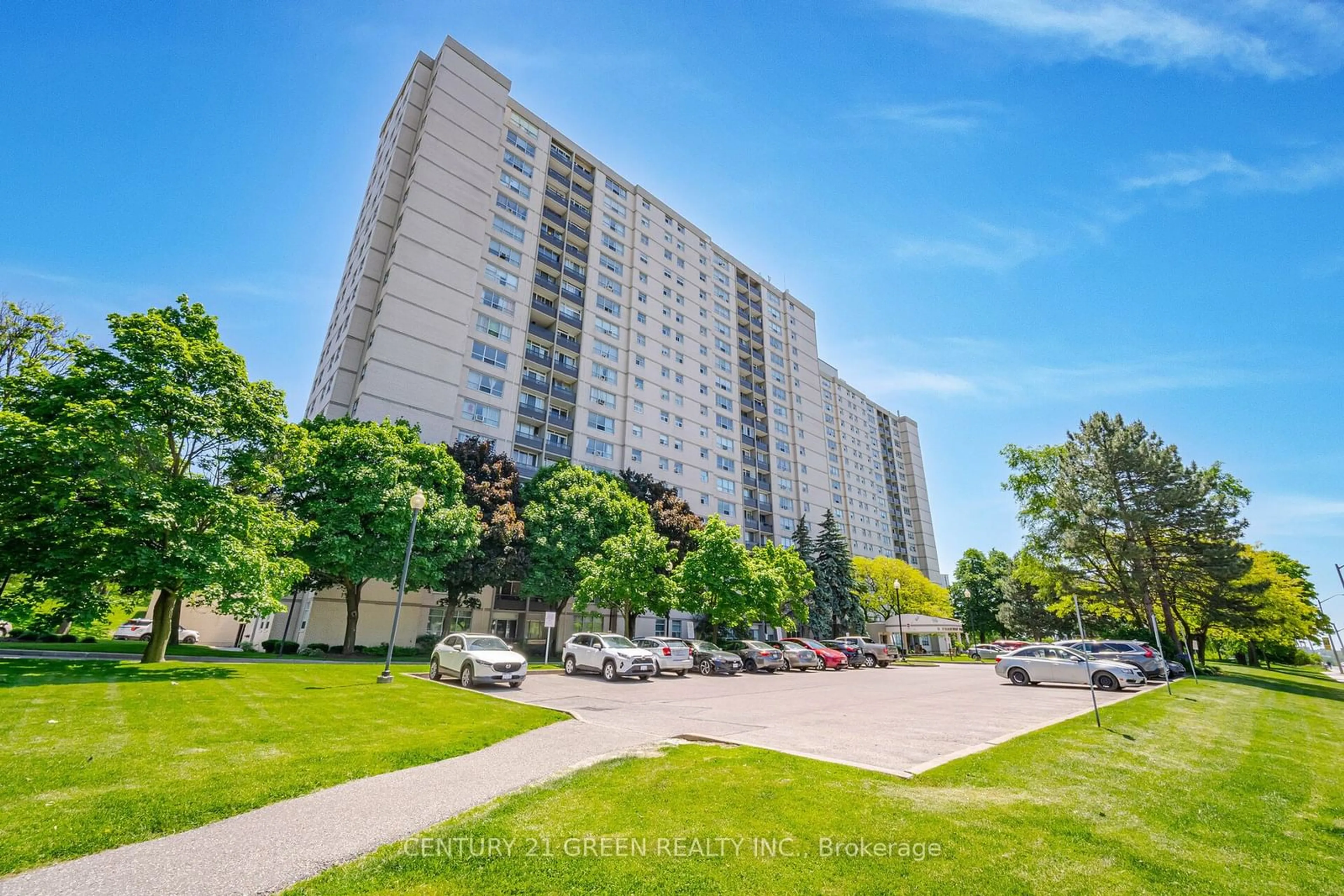 A pic from exterior of the house or condo for 5 Parkway Forest Dr #901, Toronto Ontario M2J 1L2