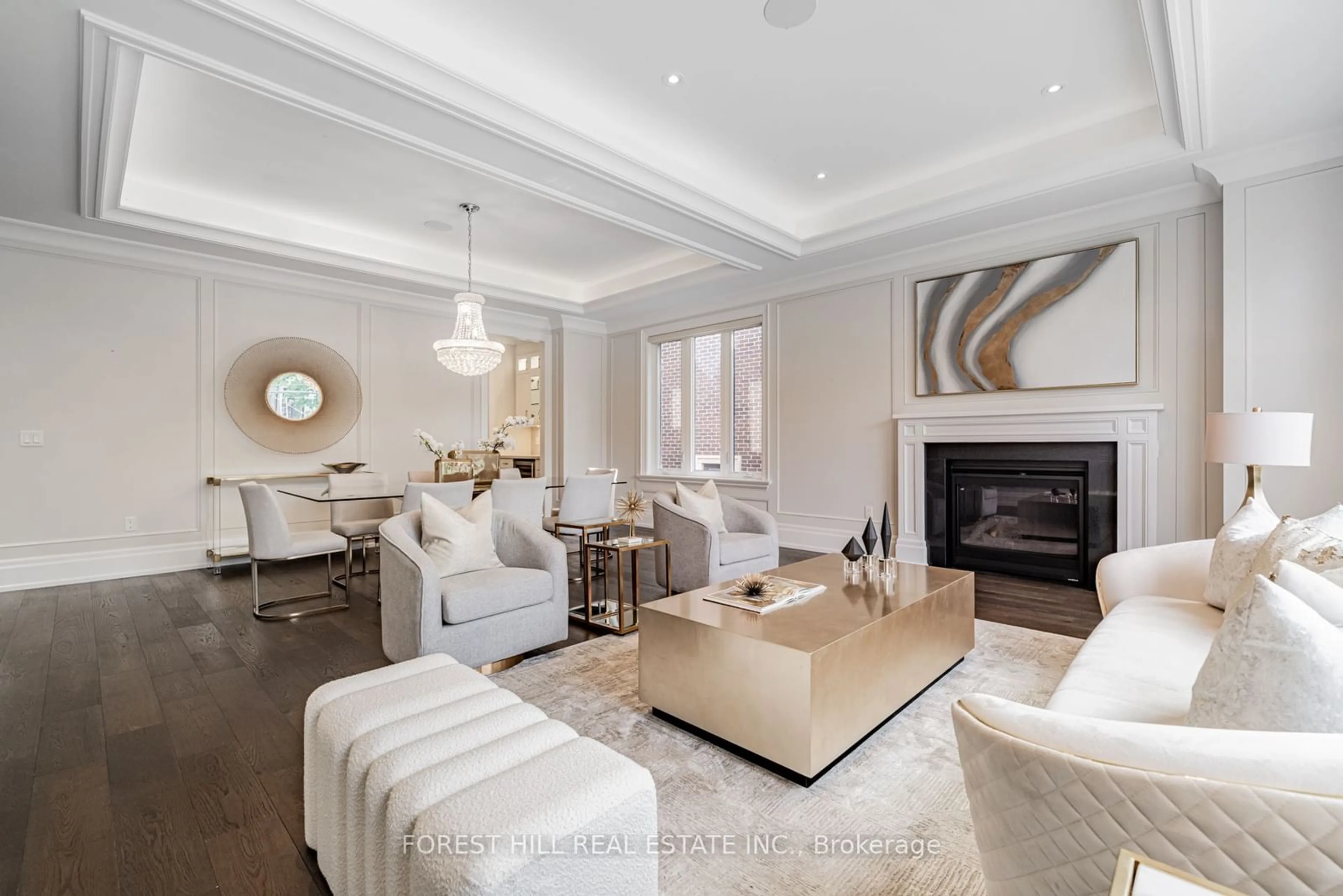 Living room for 45 Wedgewood Dr, Toronto Ontario M2M 2H4