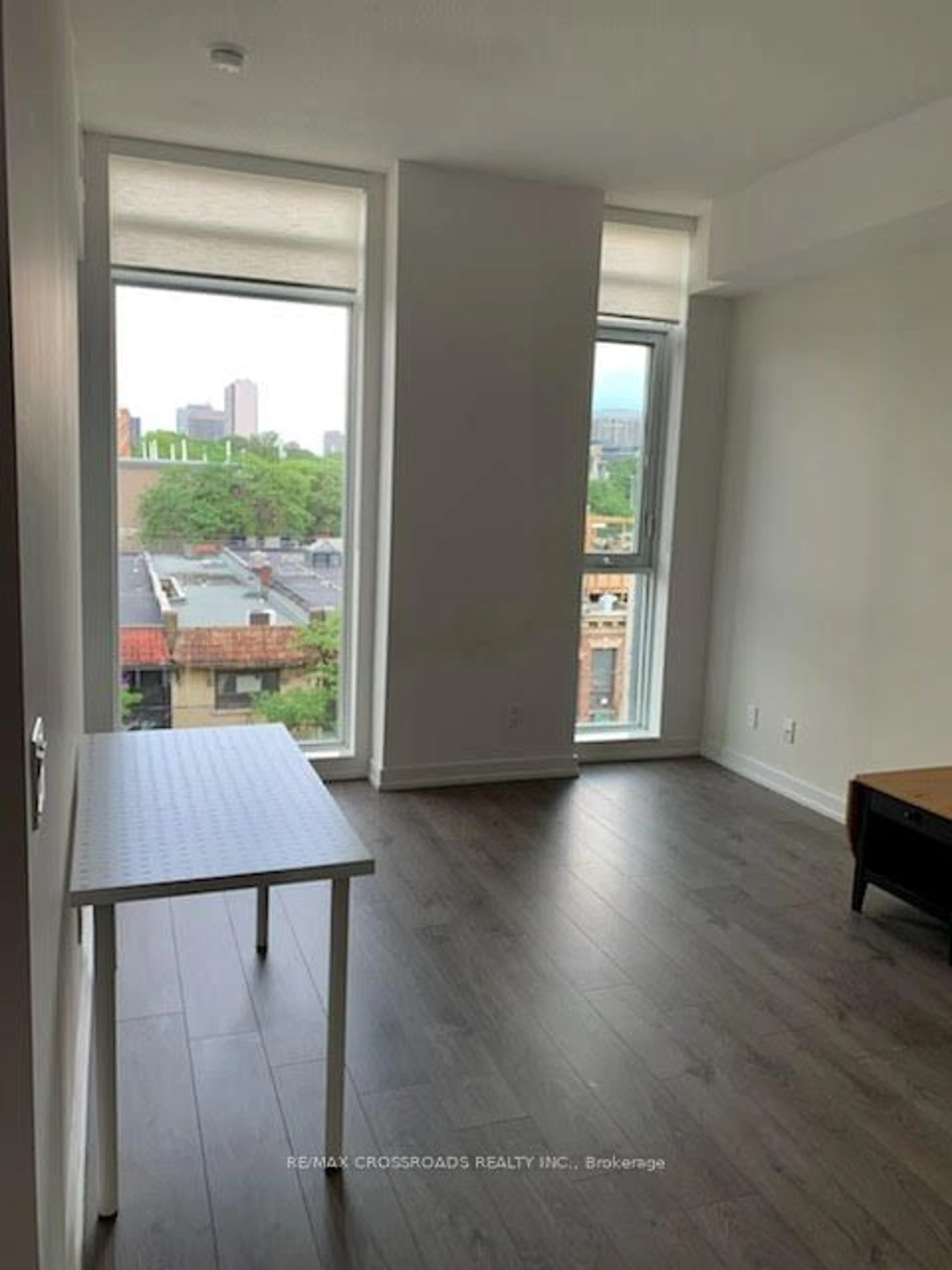 A pic of a room for 297 College St #518, Toronto Ontario M5T 0C2