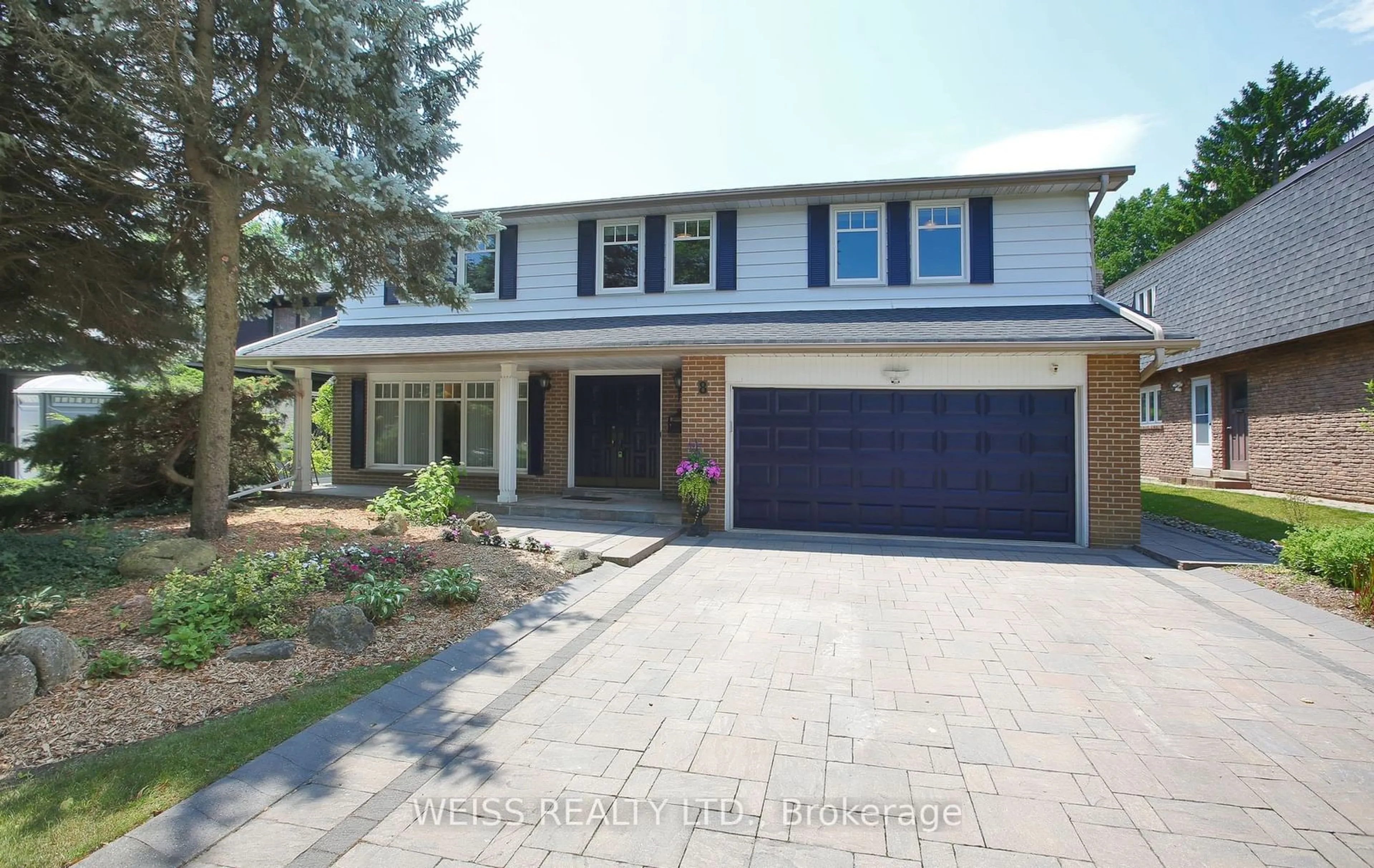 Home with brick exterior material for 8 Teakwood Grve, Toronto Ontario M3B 2J1