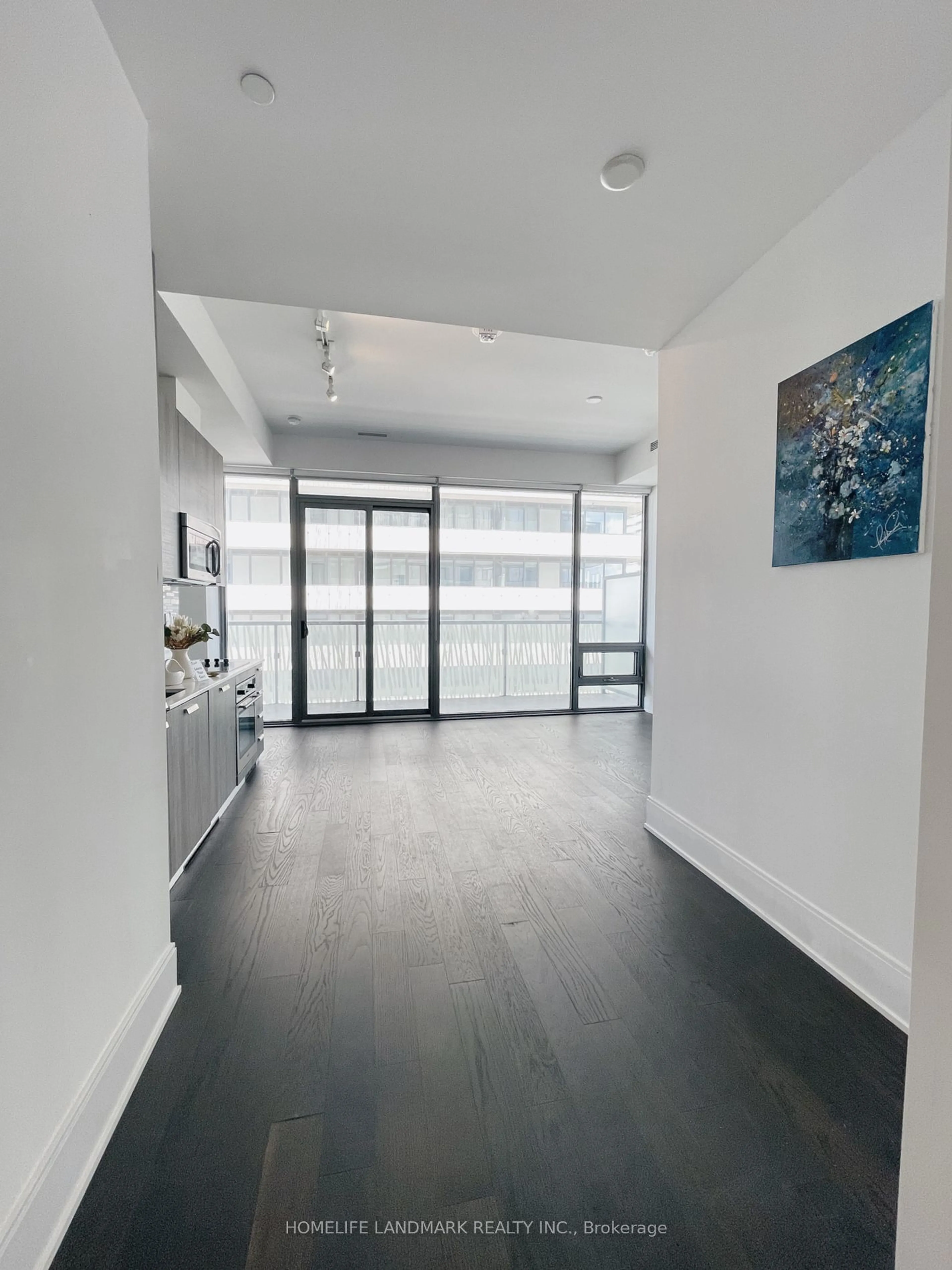 Indoor foyer for 50 CHARLES St #LPH4704, Toronto Ontario M4Y 0C3