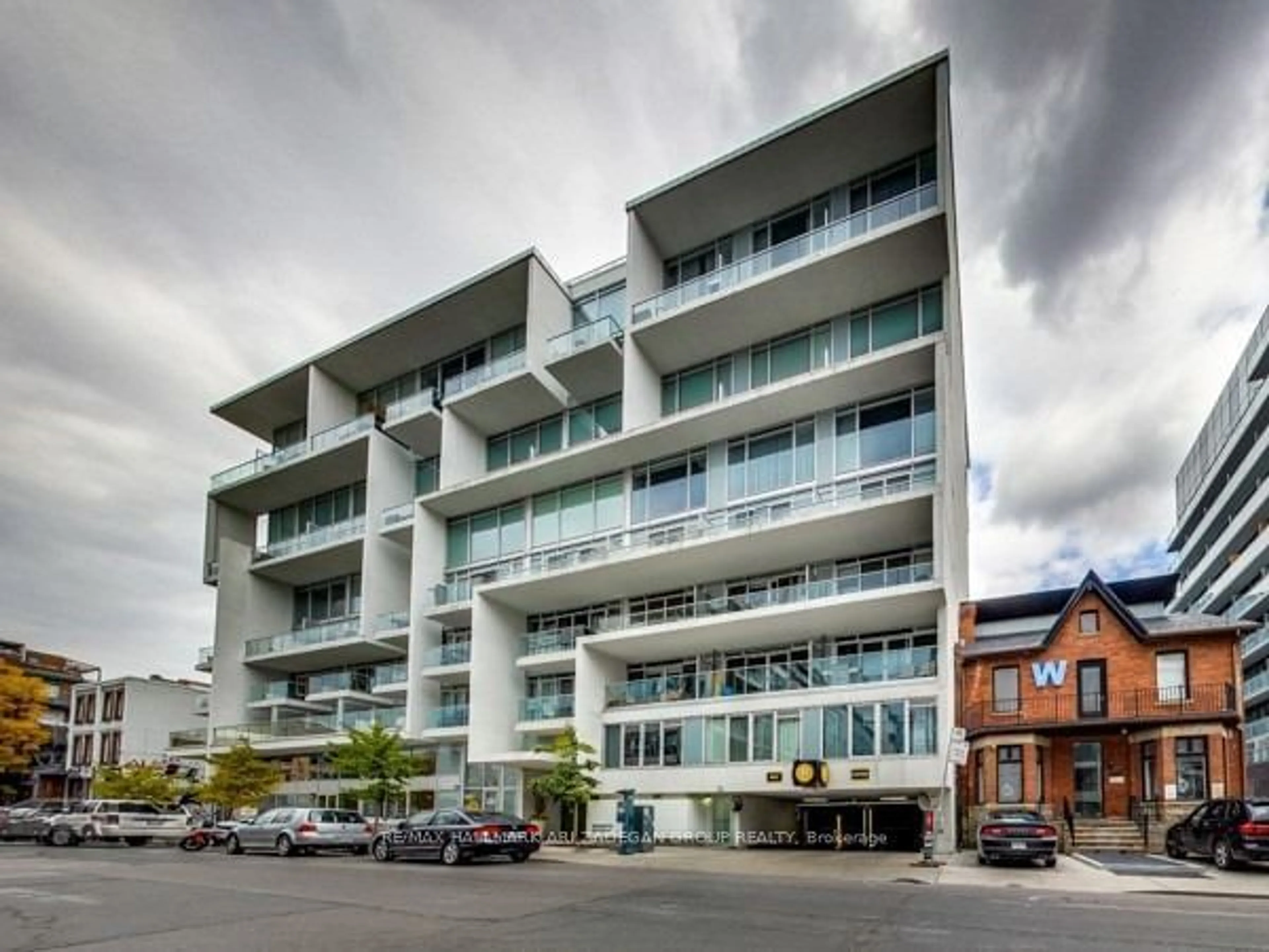 A pic from exterior of the house or condo for 75 Portland St #524, Toronto Ontario M5V 2M9