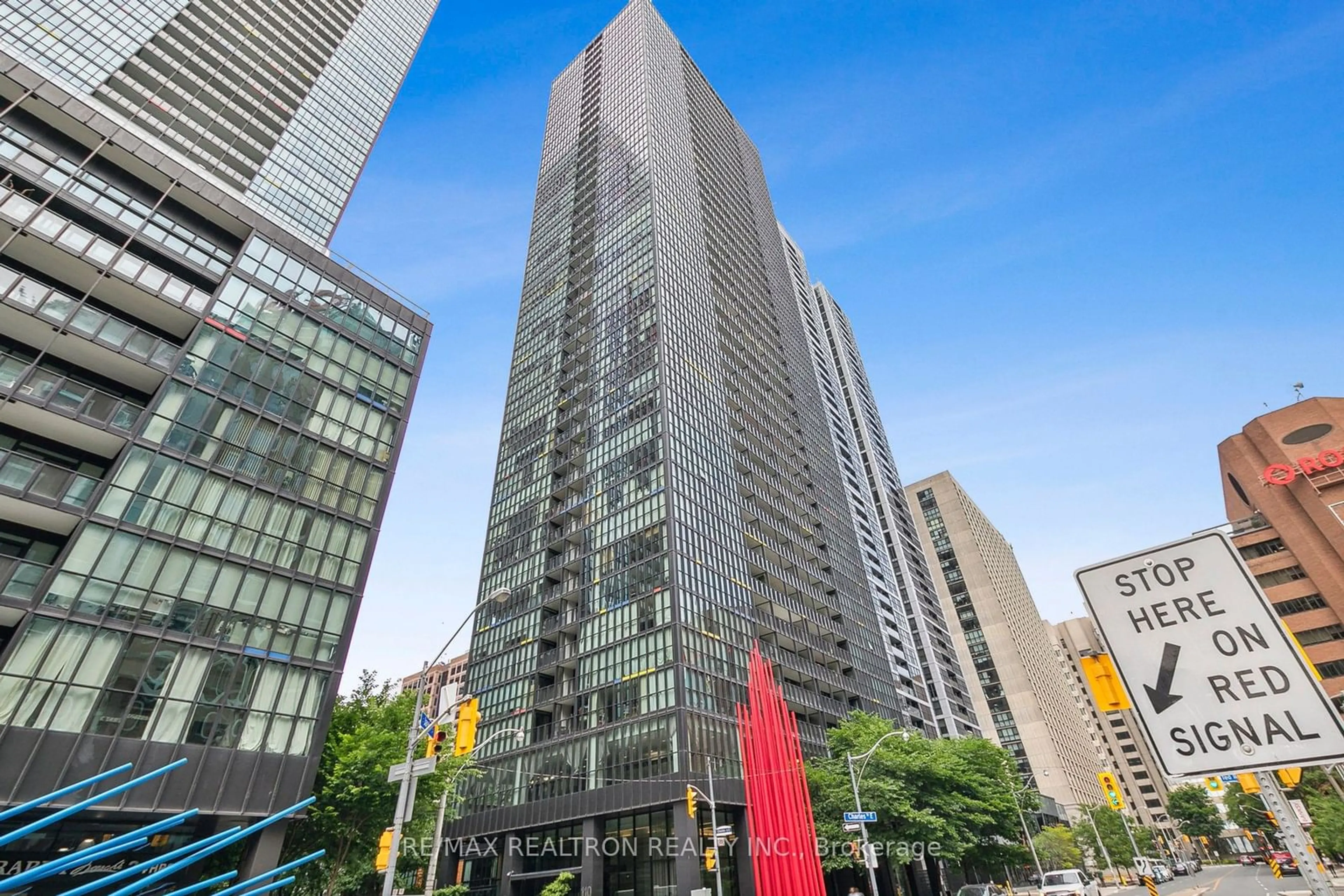 A pic from exterior of the house or condo for 110 Charles St #2604, Toronto Ontario M4Y 1T5
