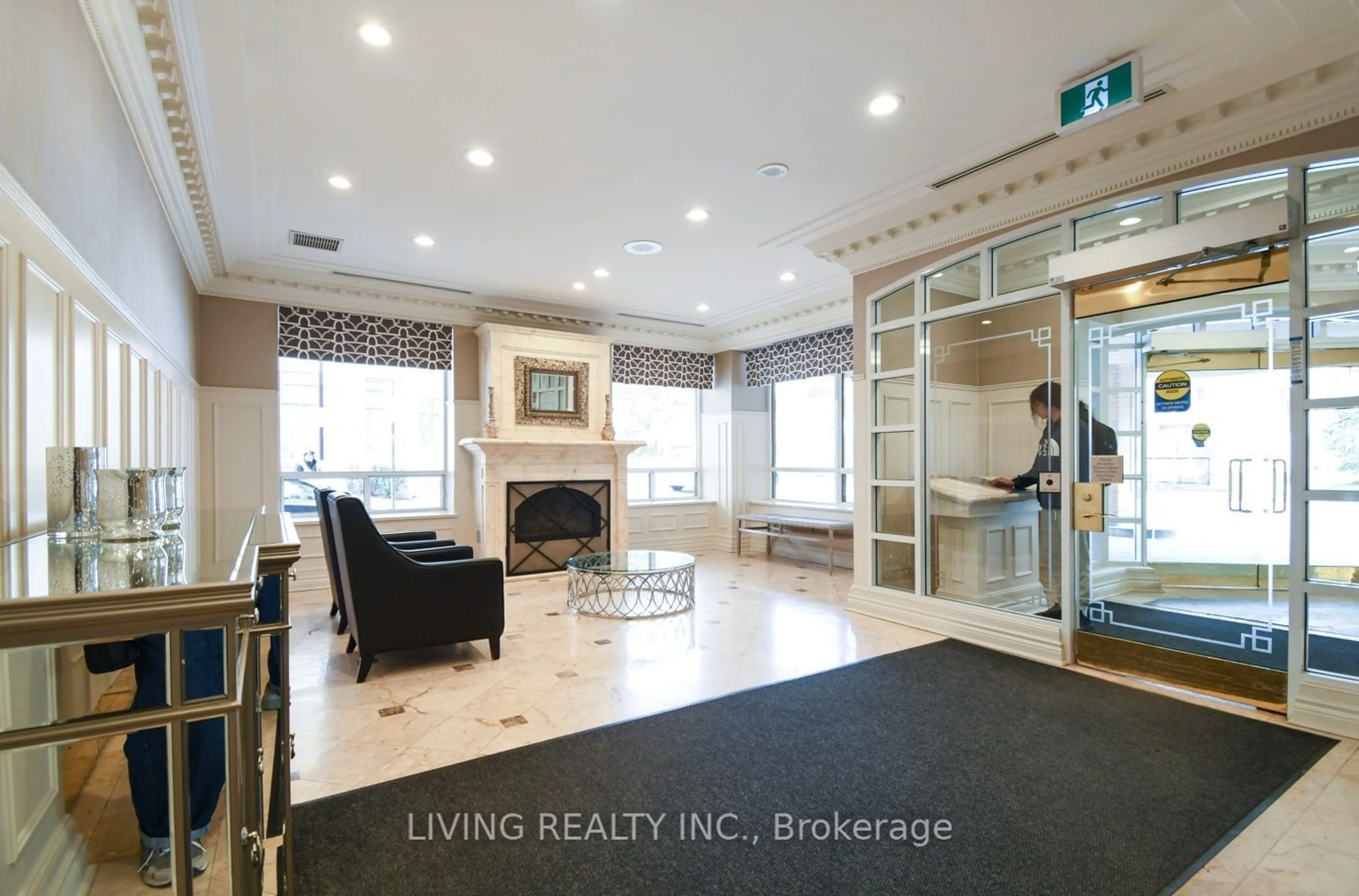 Indoor lobby for 88 Grandview Way #PH17, Toronto Ontario M2N 6V6