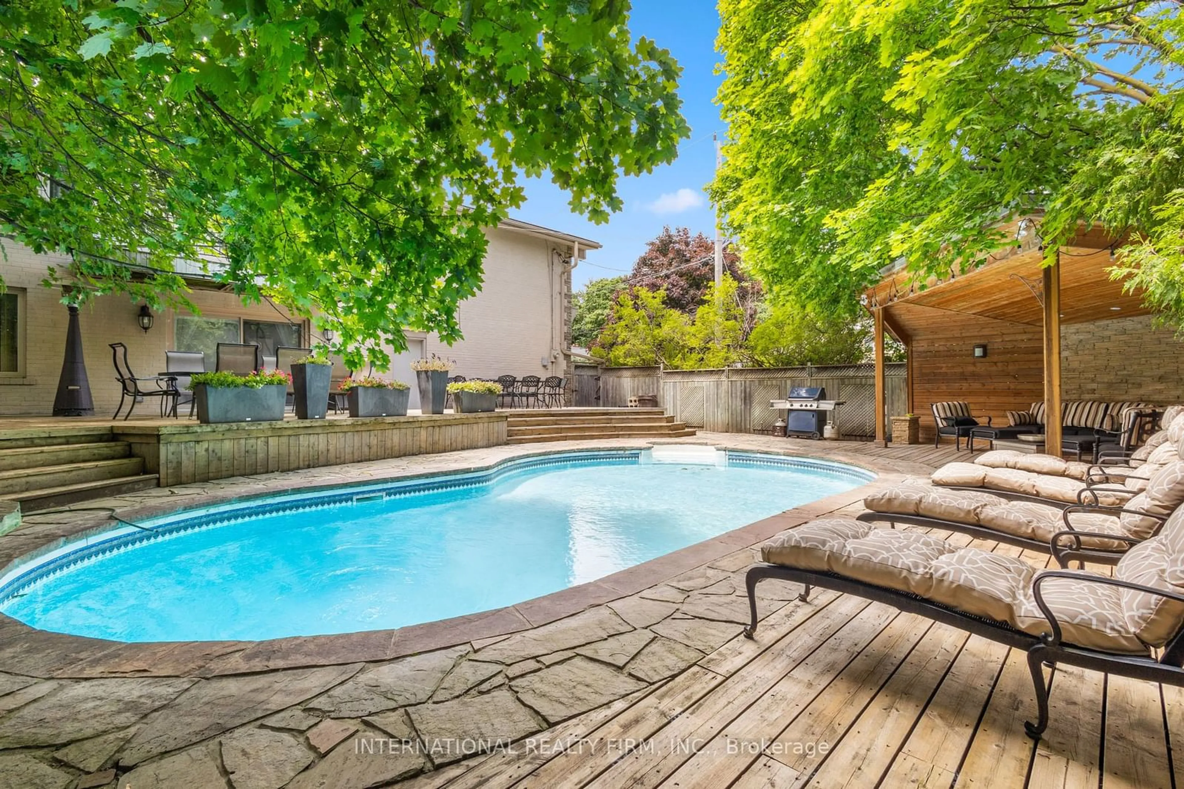 Indoor or outdoor pool for 51 Blue Forest Dr, Toronto Ontario M3H 4W6