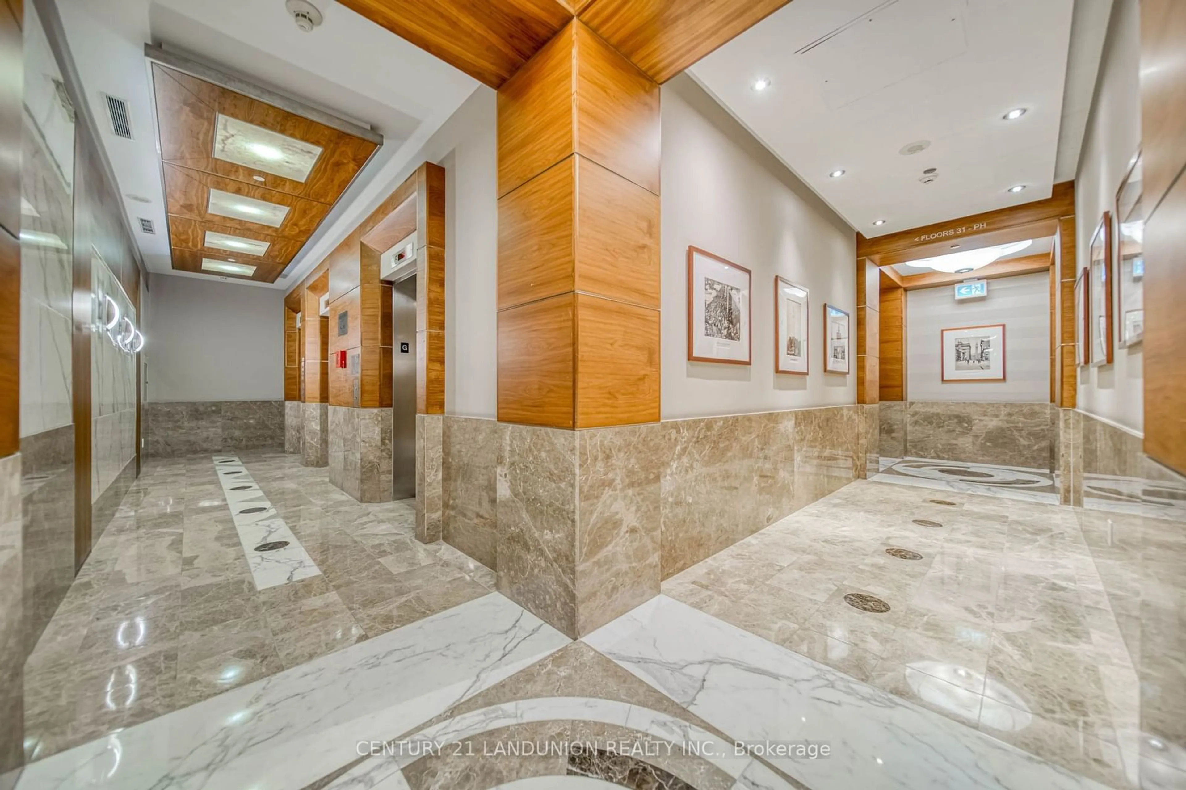 Indoor lobby for 763 Bay St #2809, Toronto Ontario M5G 2R3