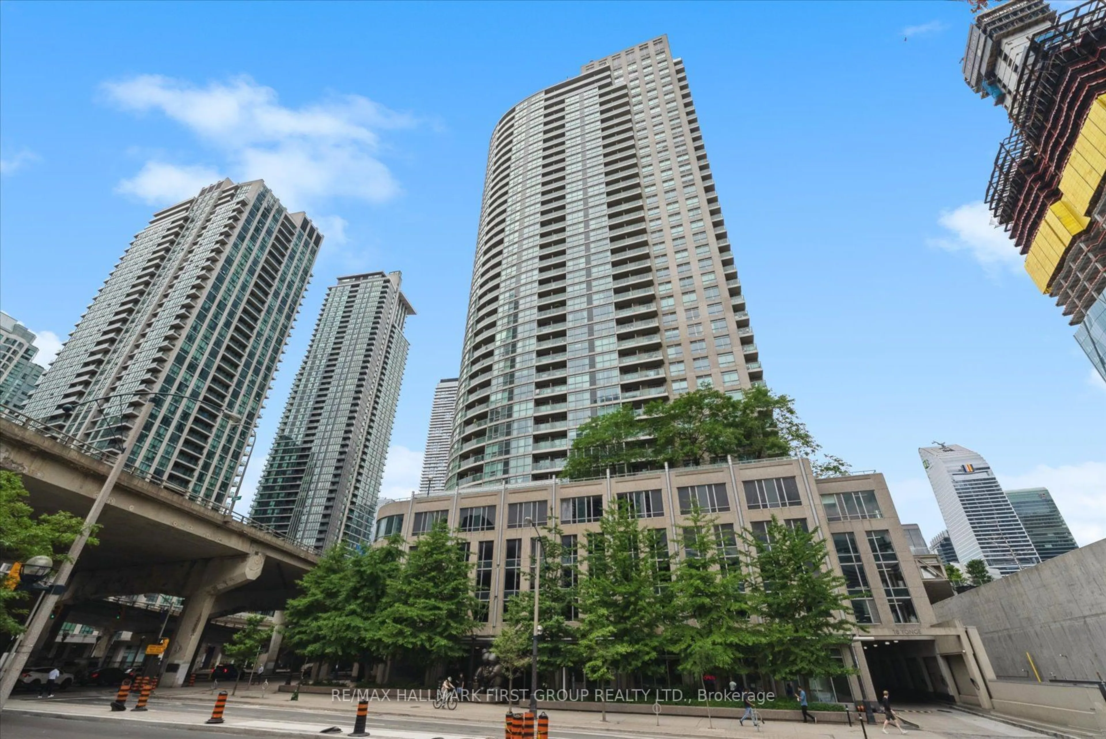 A pic from exterior of the house or condo for 18 Yonge St #815, Toronto Ontario M5E 1Z8