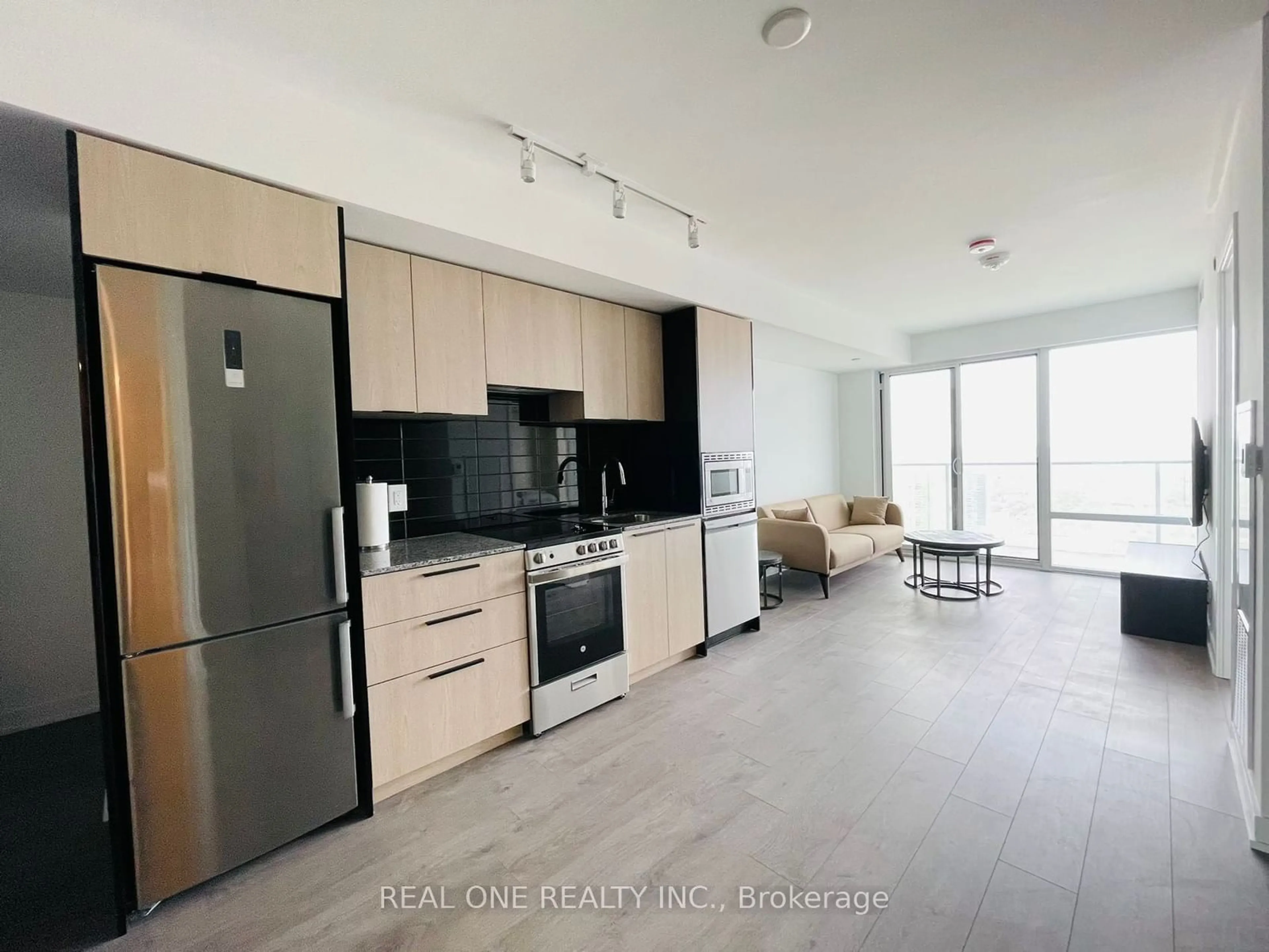 Kitchen for 501 Yonge St #5107, Toronto Ontario M4Y 0G8