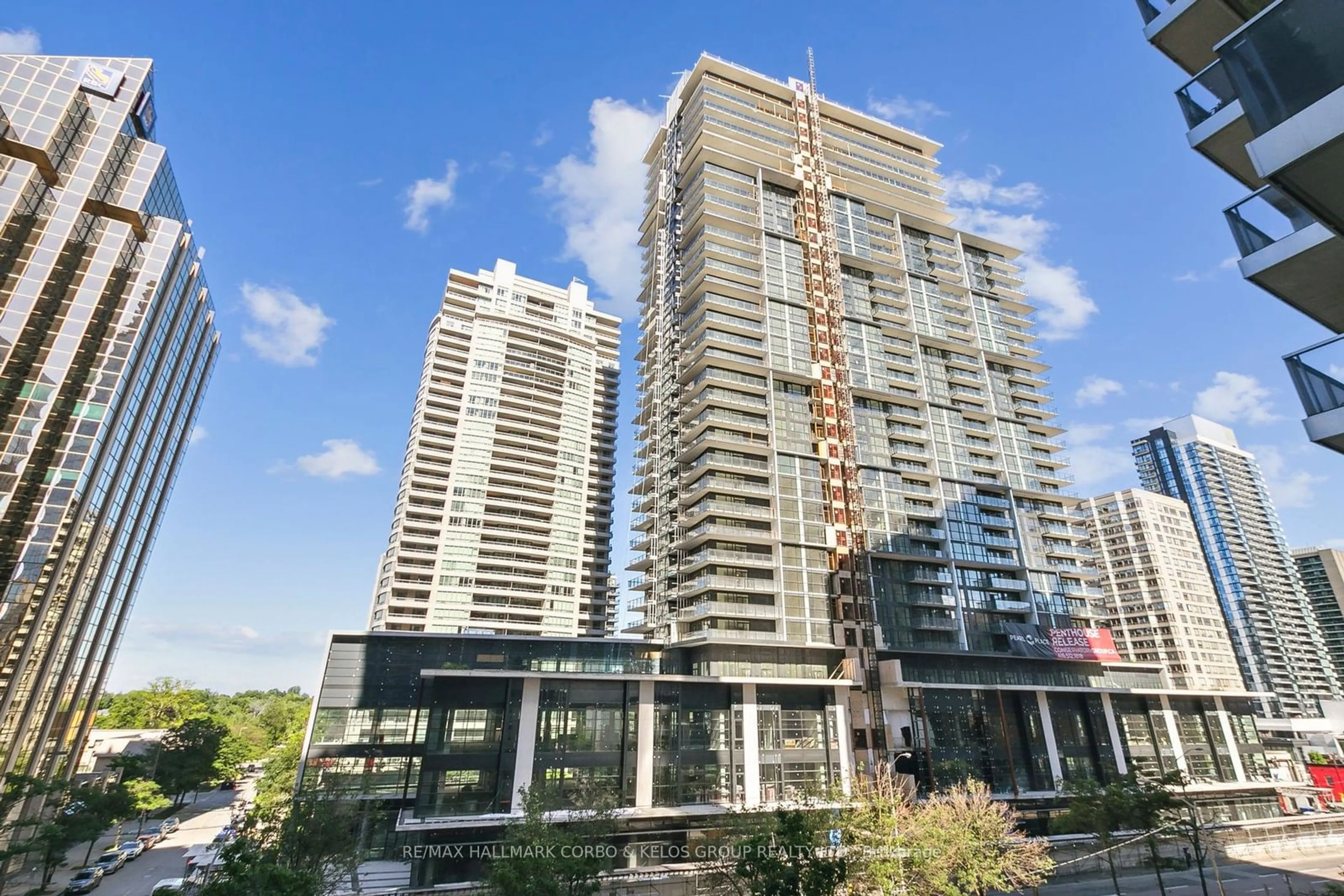 A pic from exterior of the house or condo for 4968 Yonge St #608, Toronto Ontario M2N 7G9
