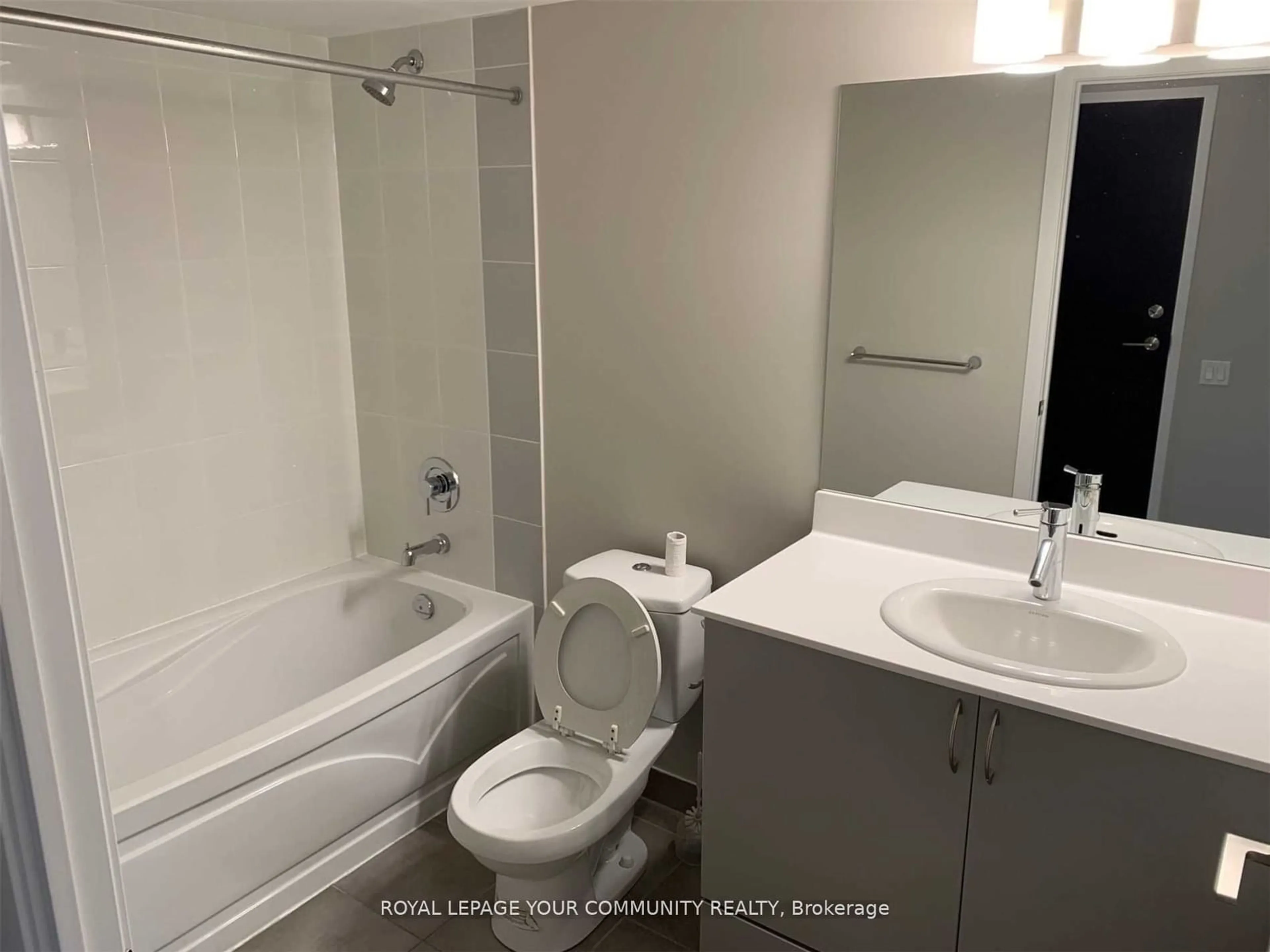 Standard bathroom for 5162 YONGE St #2208, Toronto Ontario M2N 5P6