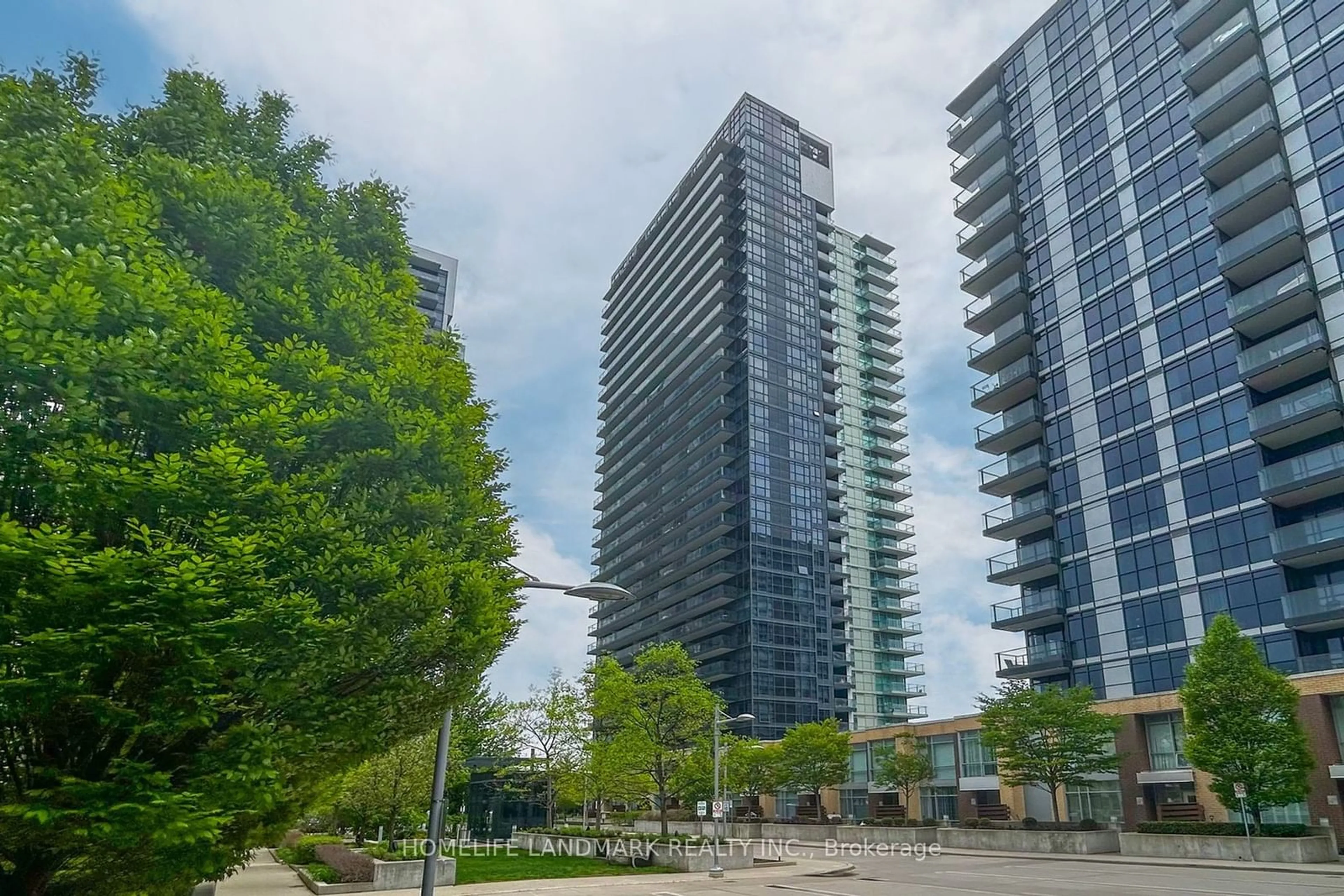 A pic from exterior of the house or condo for 29 Singer Crt #2315, Toronto Ontario M2K 0B3