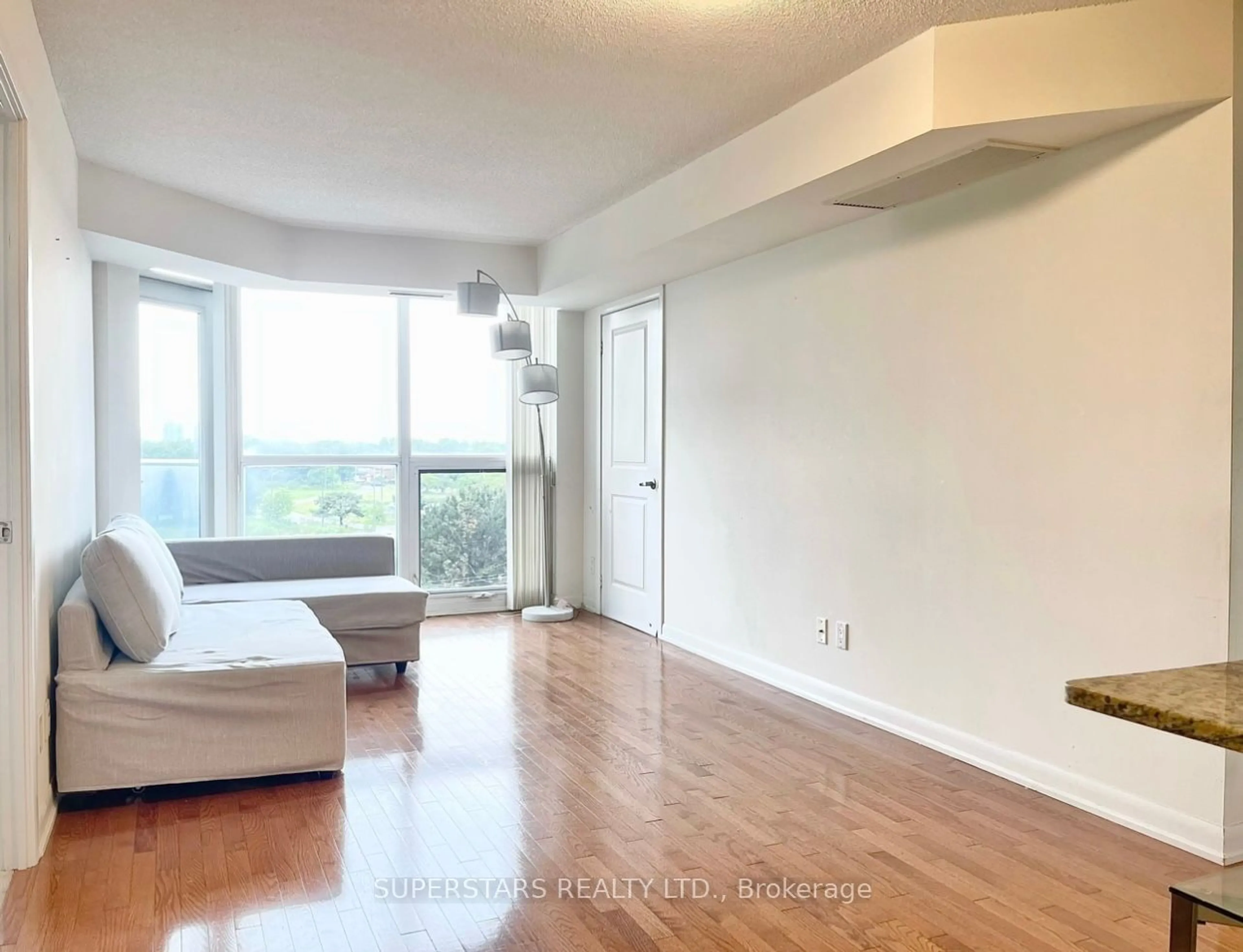 A pic of a room for 5791 Yonge St #603, Toronto Ontario M2M 0A8