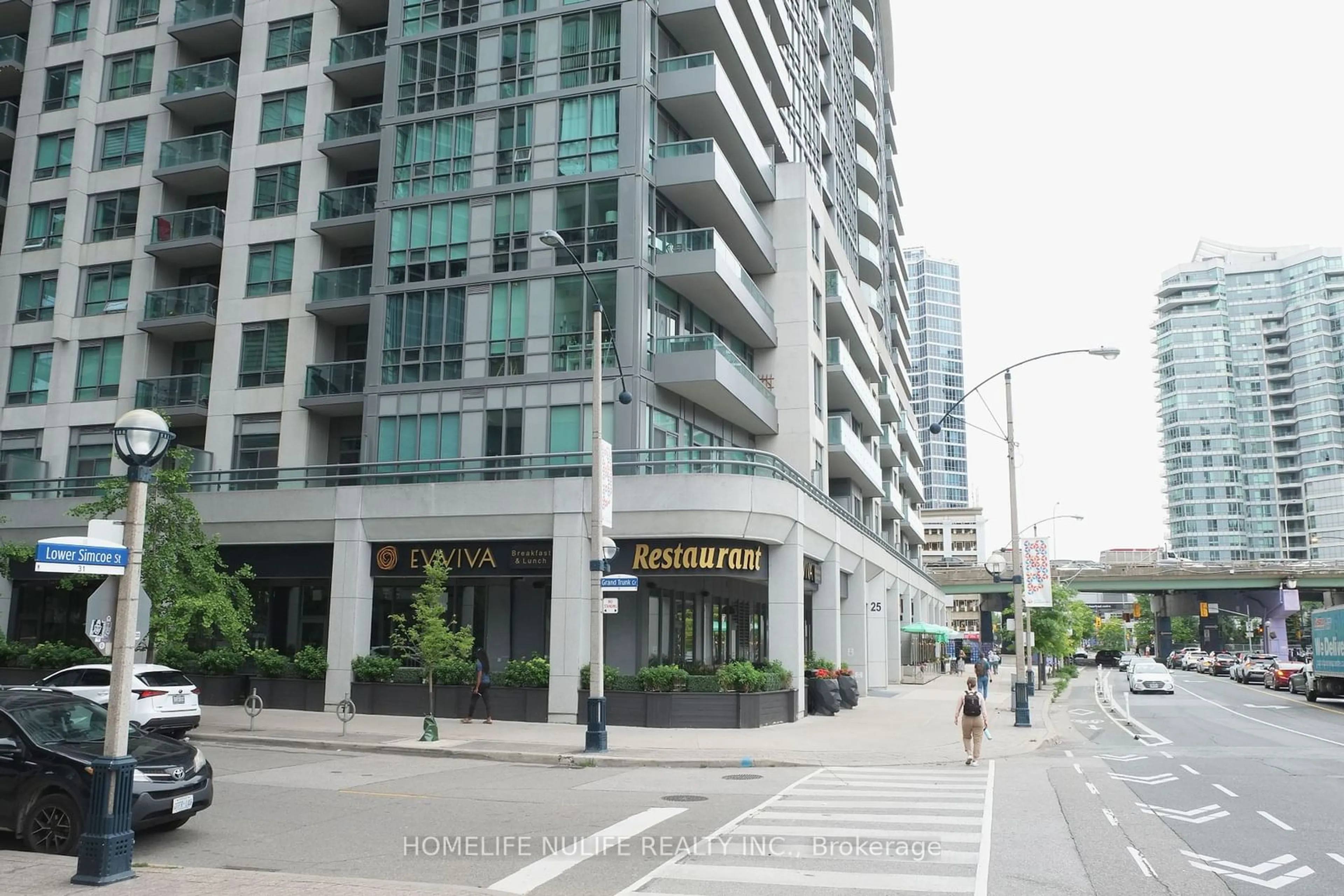 A pic from exterior of the house or condo for 25 Lower Simcoe St #520, Toronto Ontario M5J 3A1