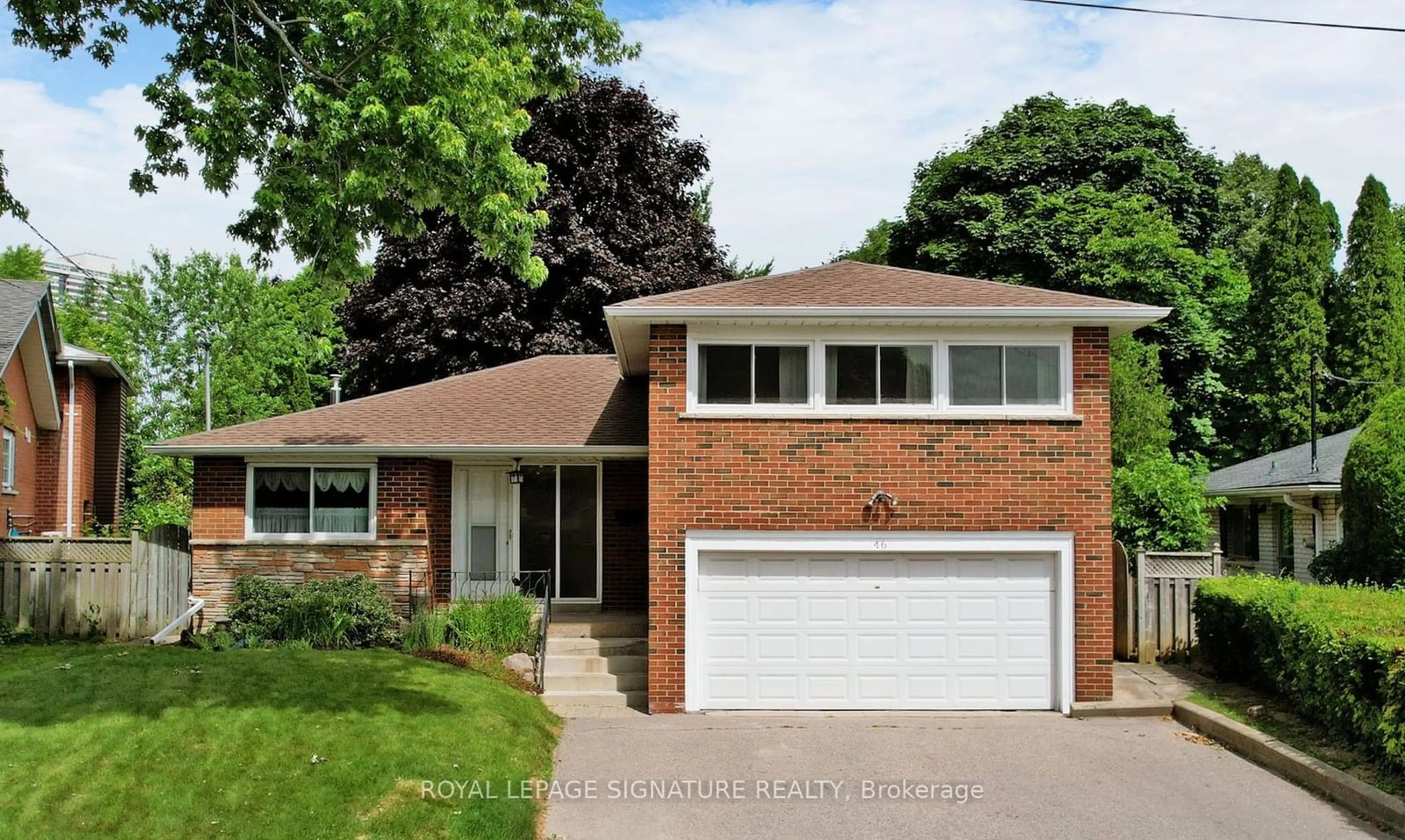 Frontside or backside of a home for 46 Sandbourne Cres, Toronto Ontario M2J 3A6