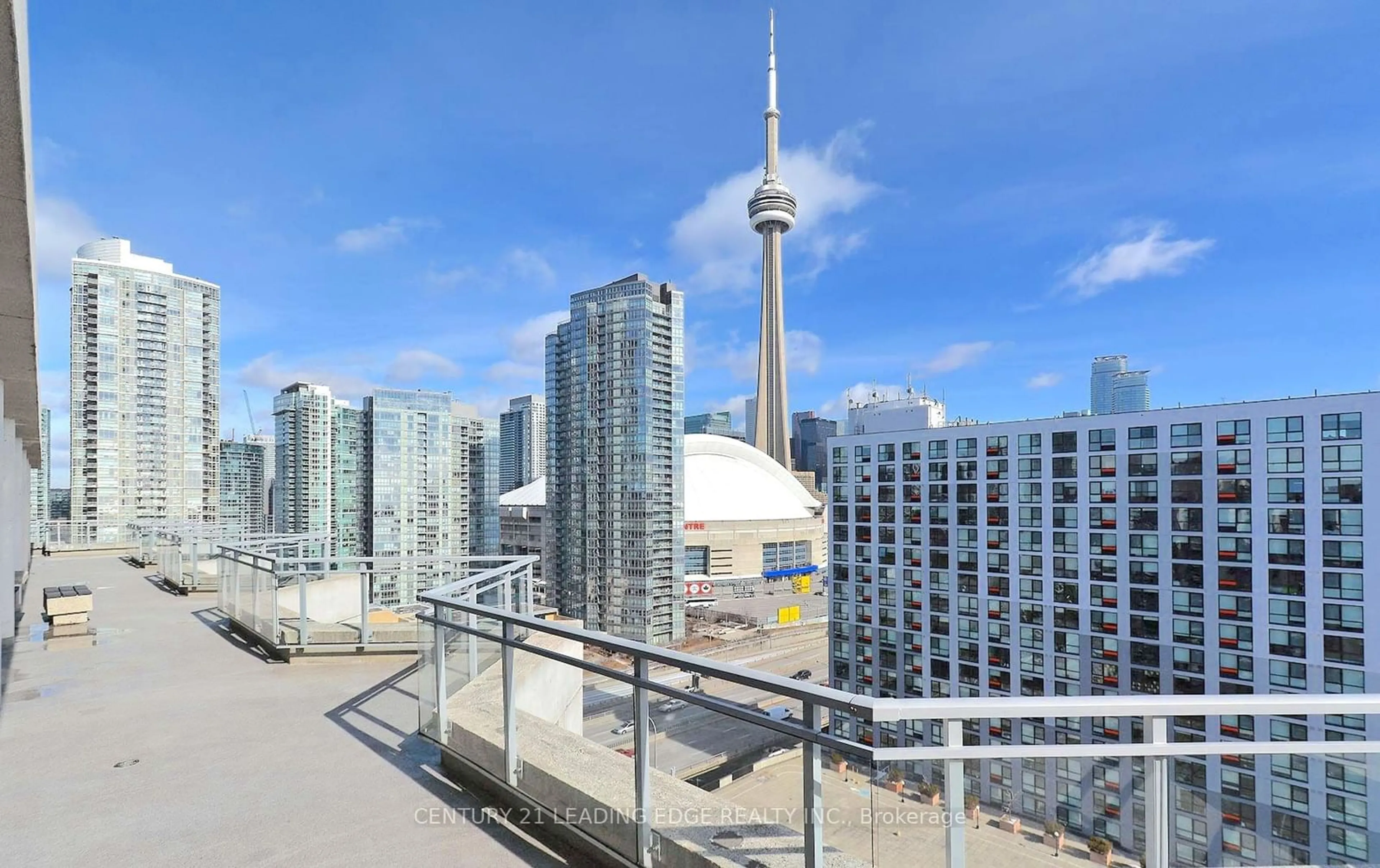 A pic from exterior of the house or condo for 410 Queens Quay #1202, Toronto Ontario M5V 3T1