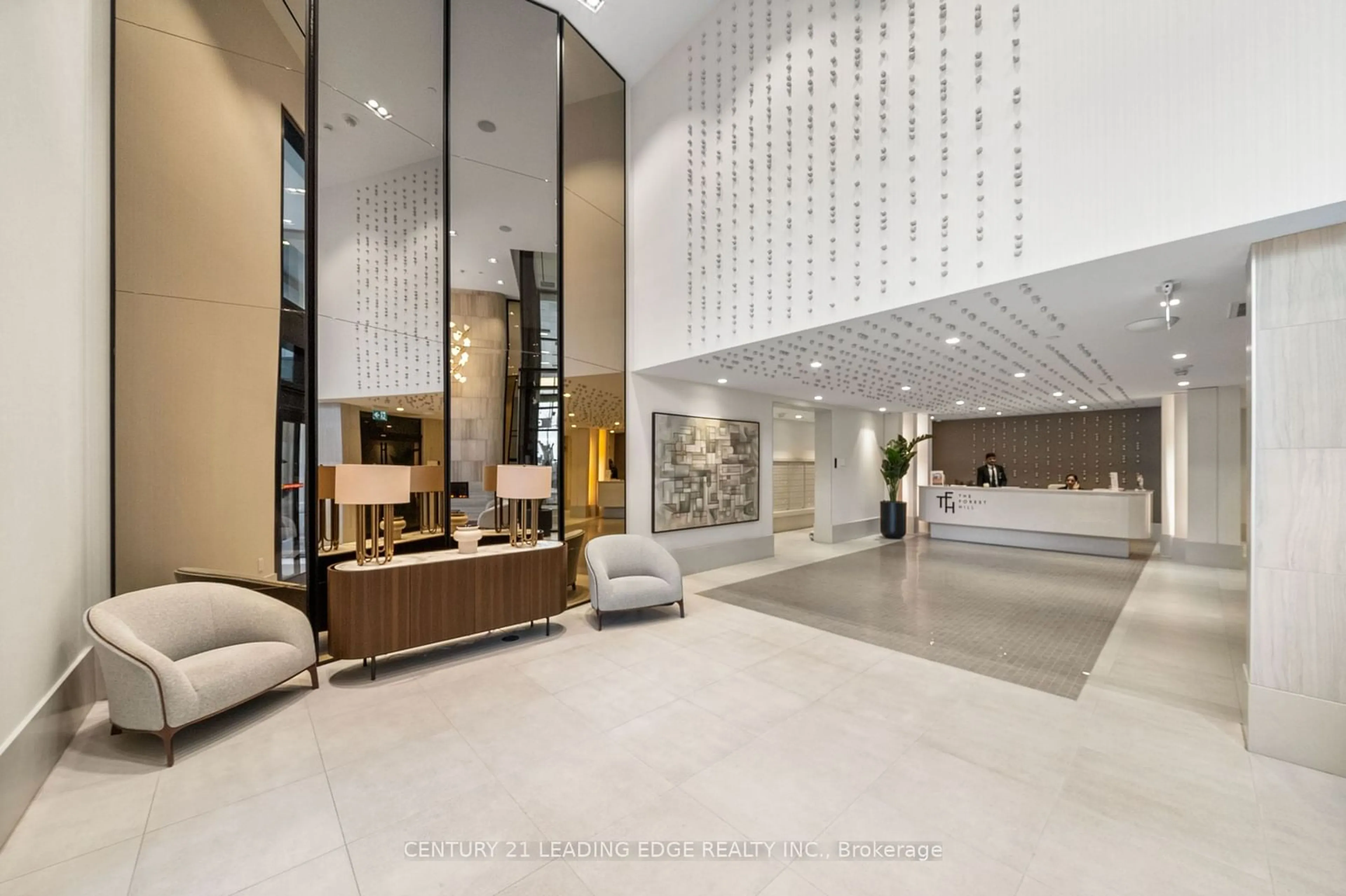 Indoor lobby for 2020 Bathurst St #1001, Toronto Ontario M5P 0A6