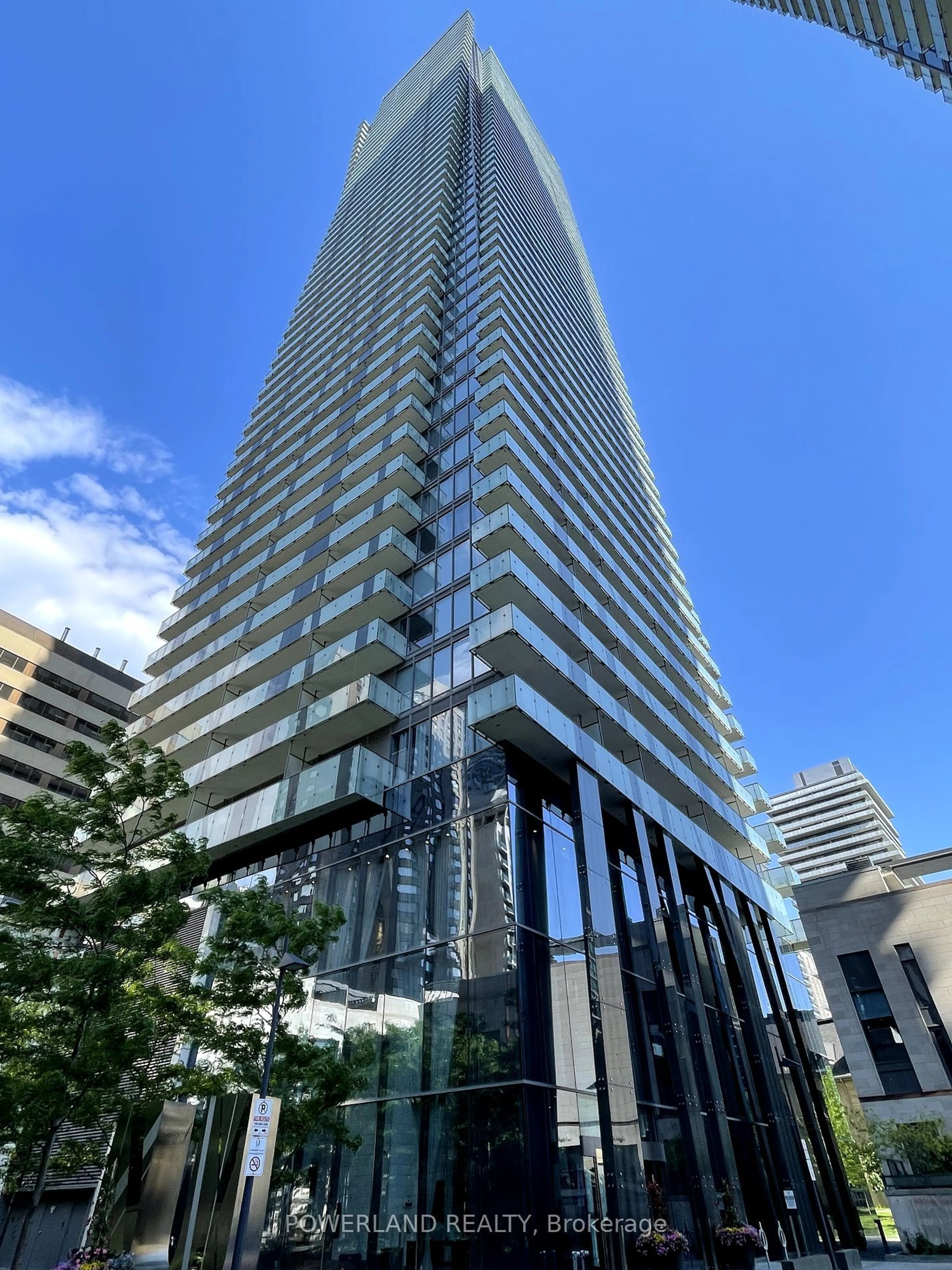 A pic from exterior of the house or condo for 1080 Bay St #4405, Toronto Ontario M5S 0A5